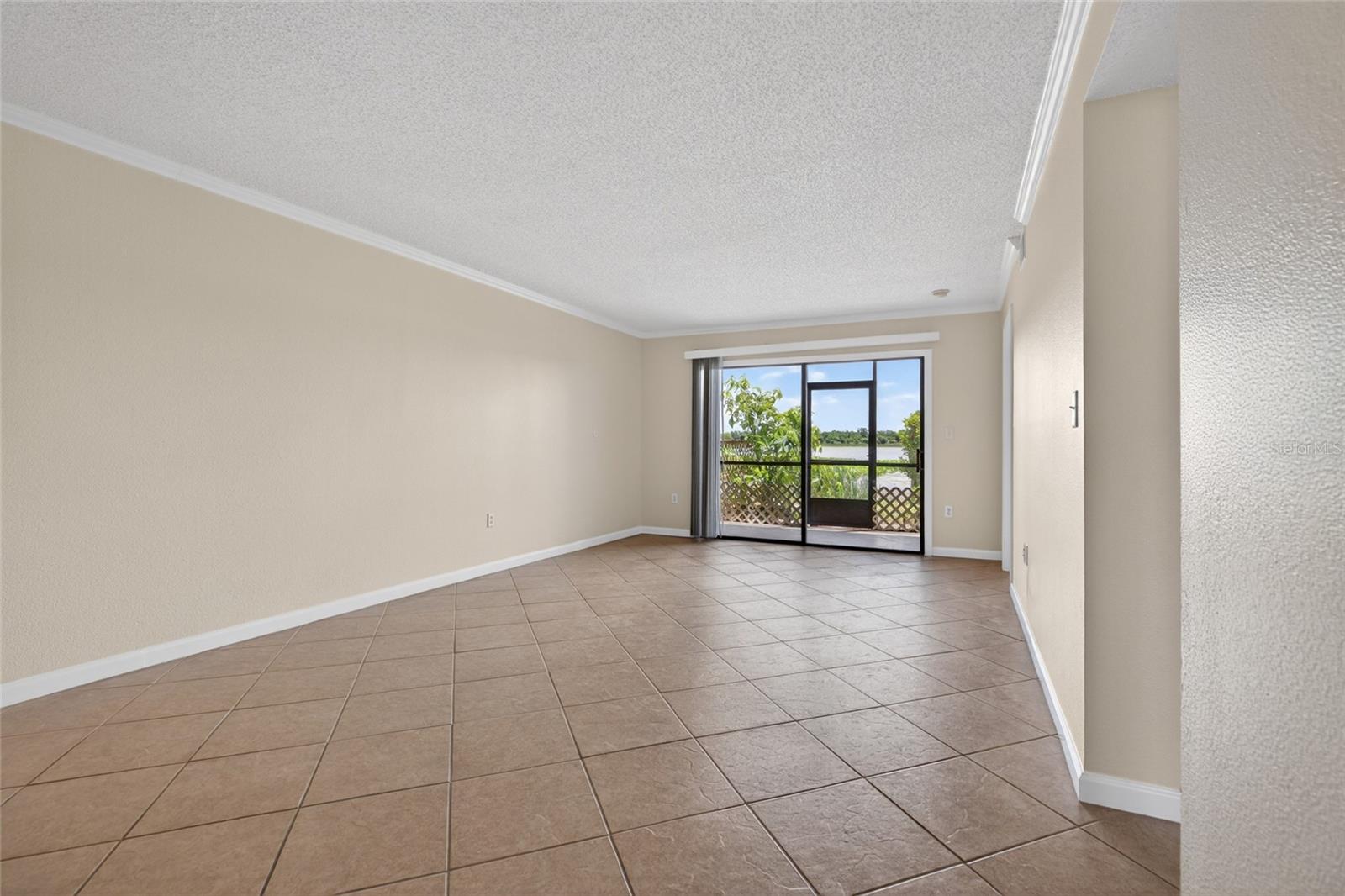 10125 SAILWINDS BLVD N #104, LARGO, FL, 33773