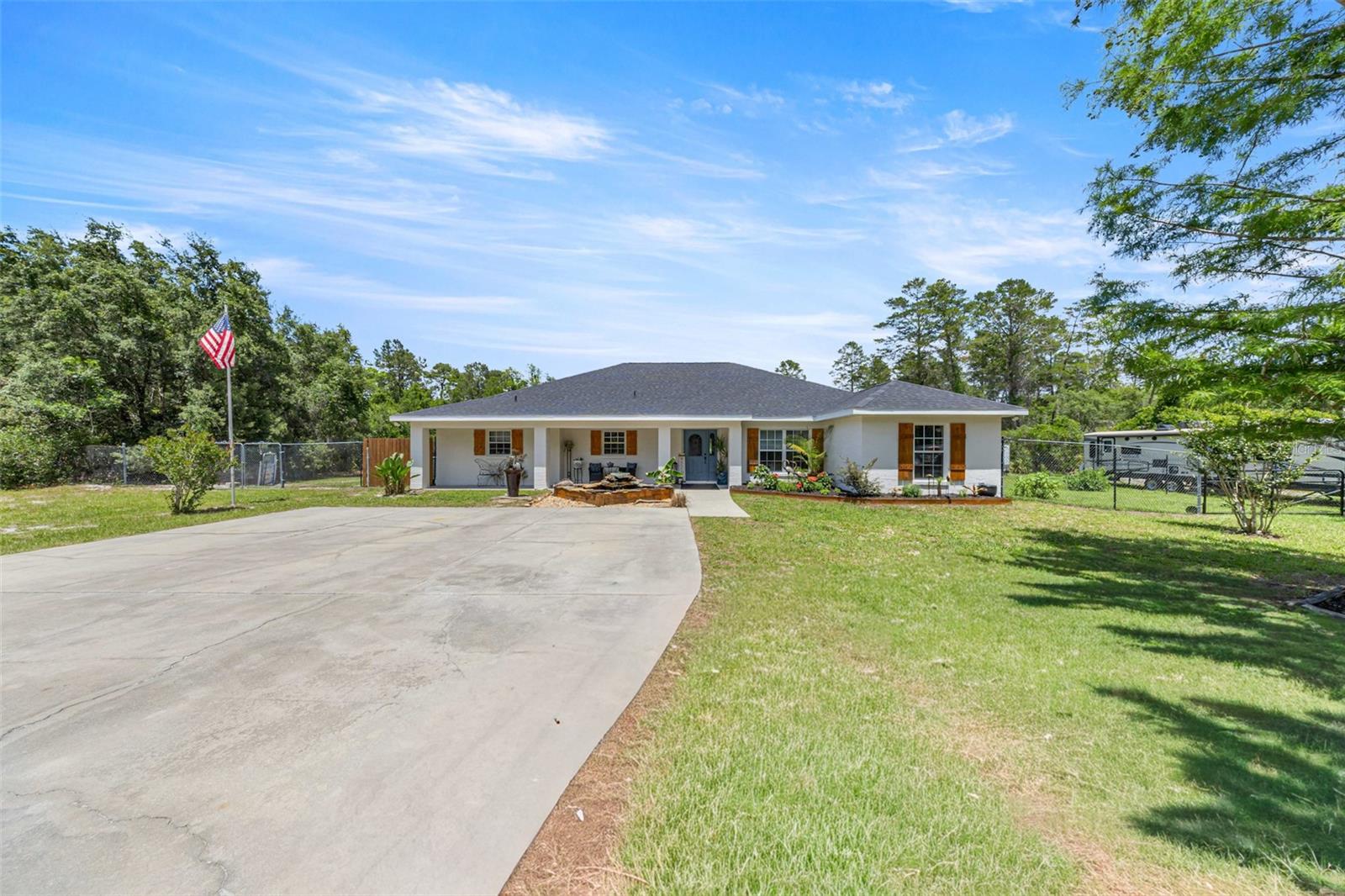 495 FISHER RD, OCKLAWAHA, FL, 32179