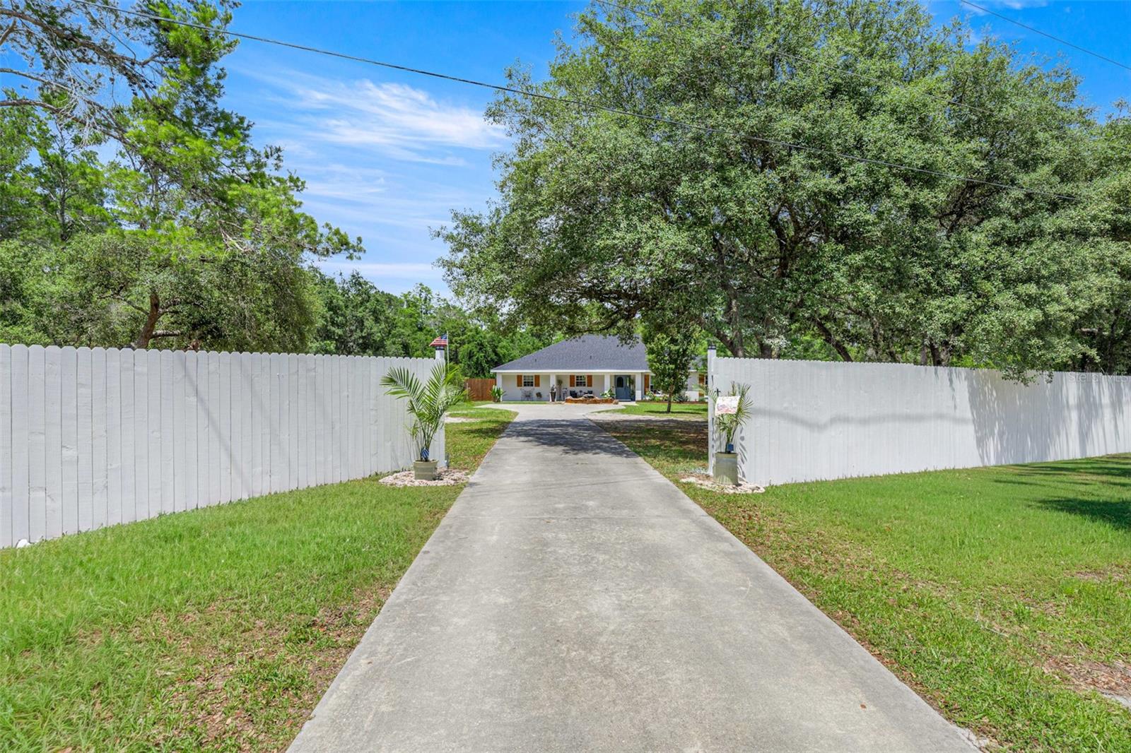 495 FISHER RD, OCKLAWAHA, FL, 32179