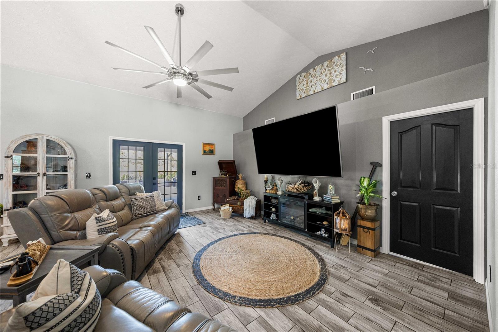 495 FISHER RD, OCKLAWAHA, FL, 32179