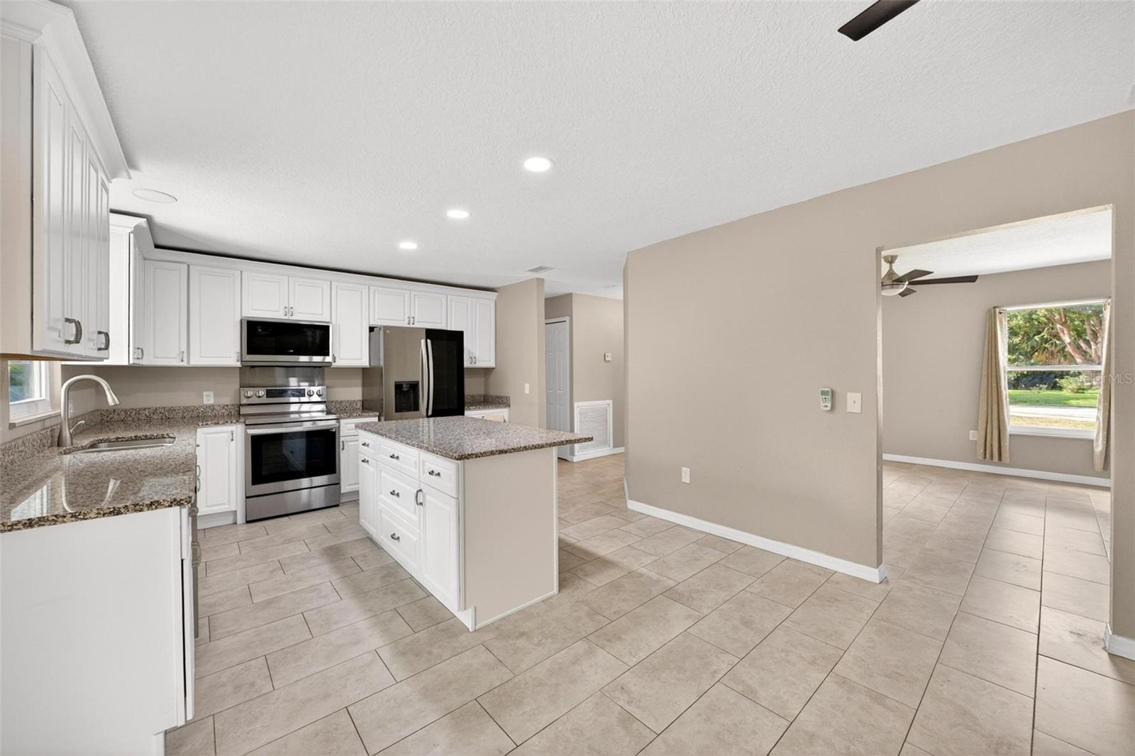 481 S TRIPLET LAKE DR, CASSELBERRY, FL, 32707