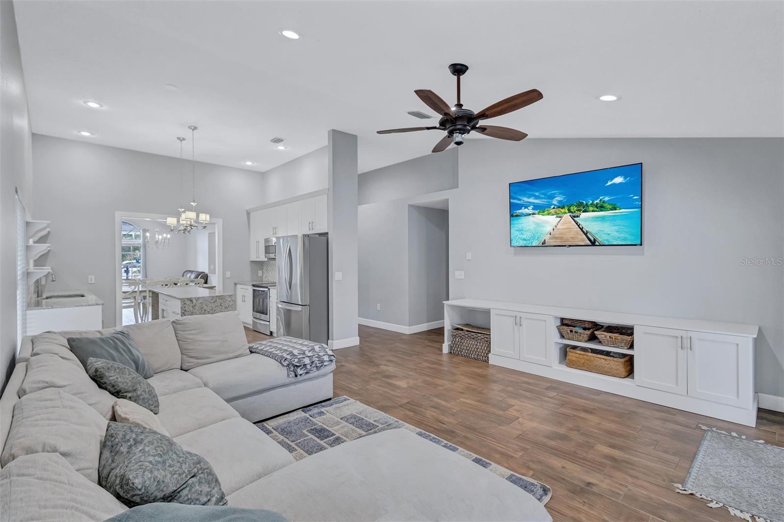 4909 6TH AVE E, BRADENTON, FL, 34208