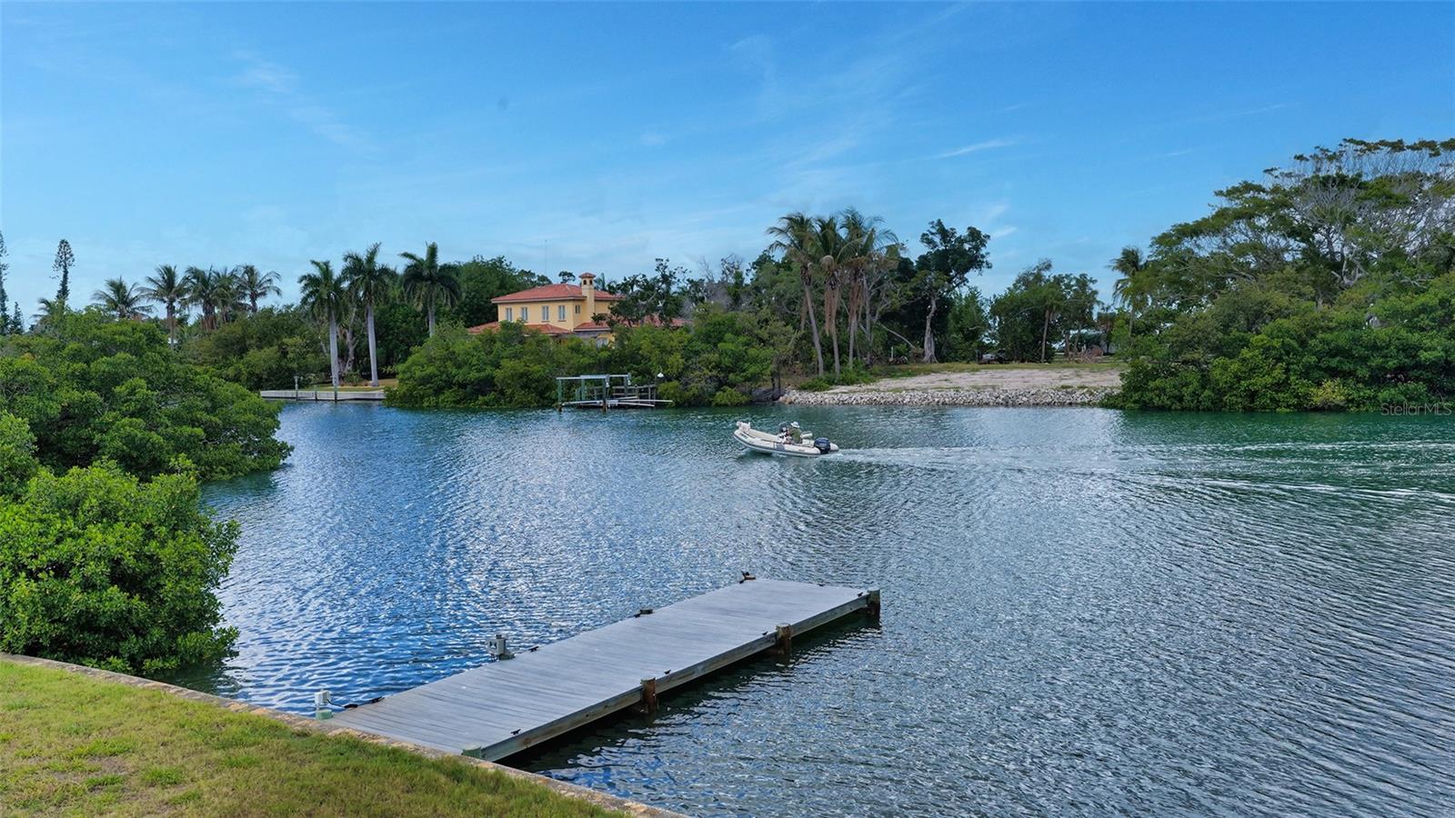 6664 & 6660 & 6670 GULF OF MEXICO DR, LONGBOAT KEY, FL, 34228