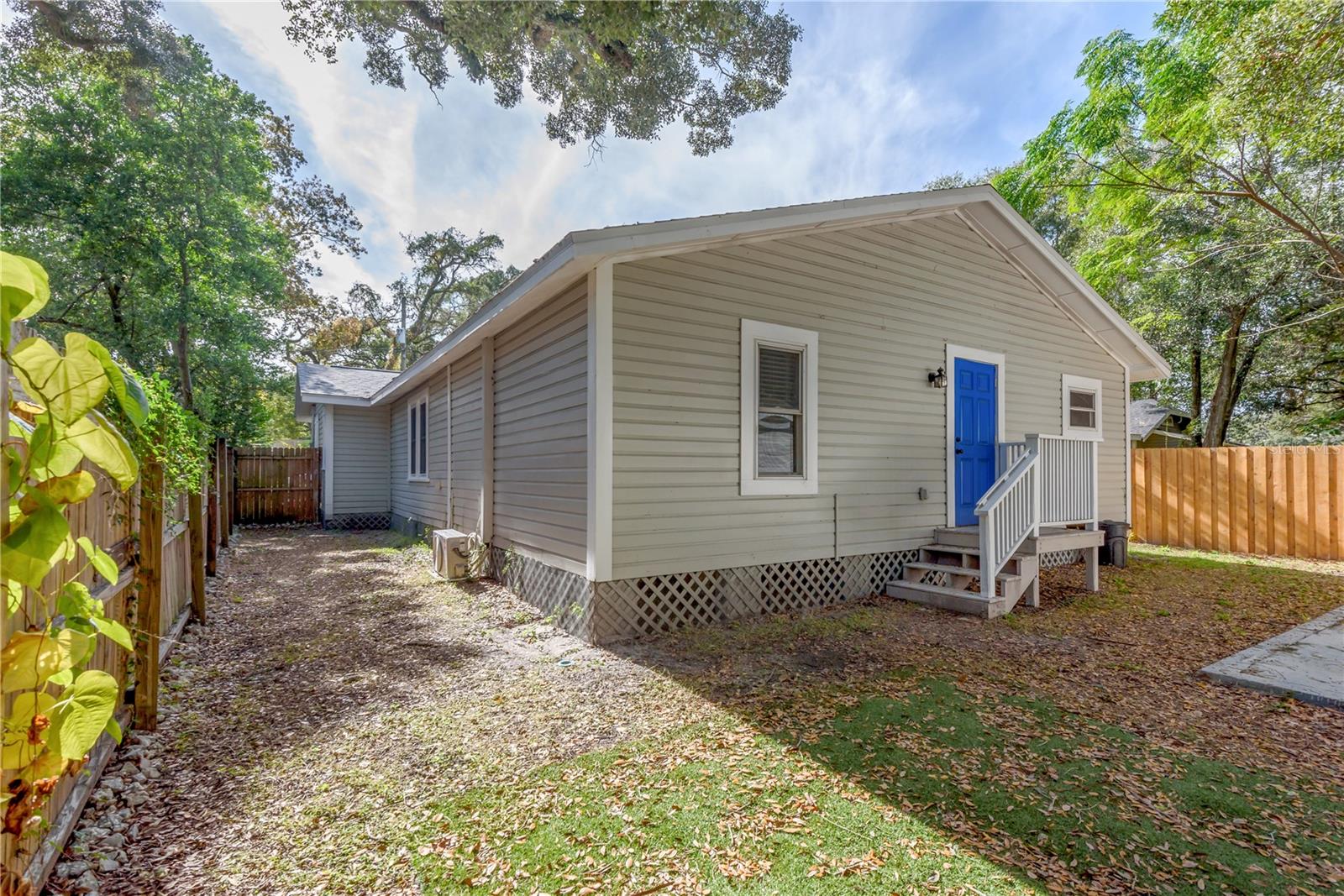 806 E HAMILTON AVE, TAMPA, FL, 33604