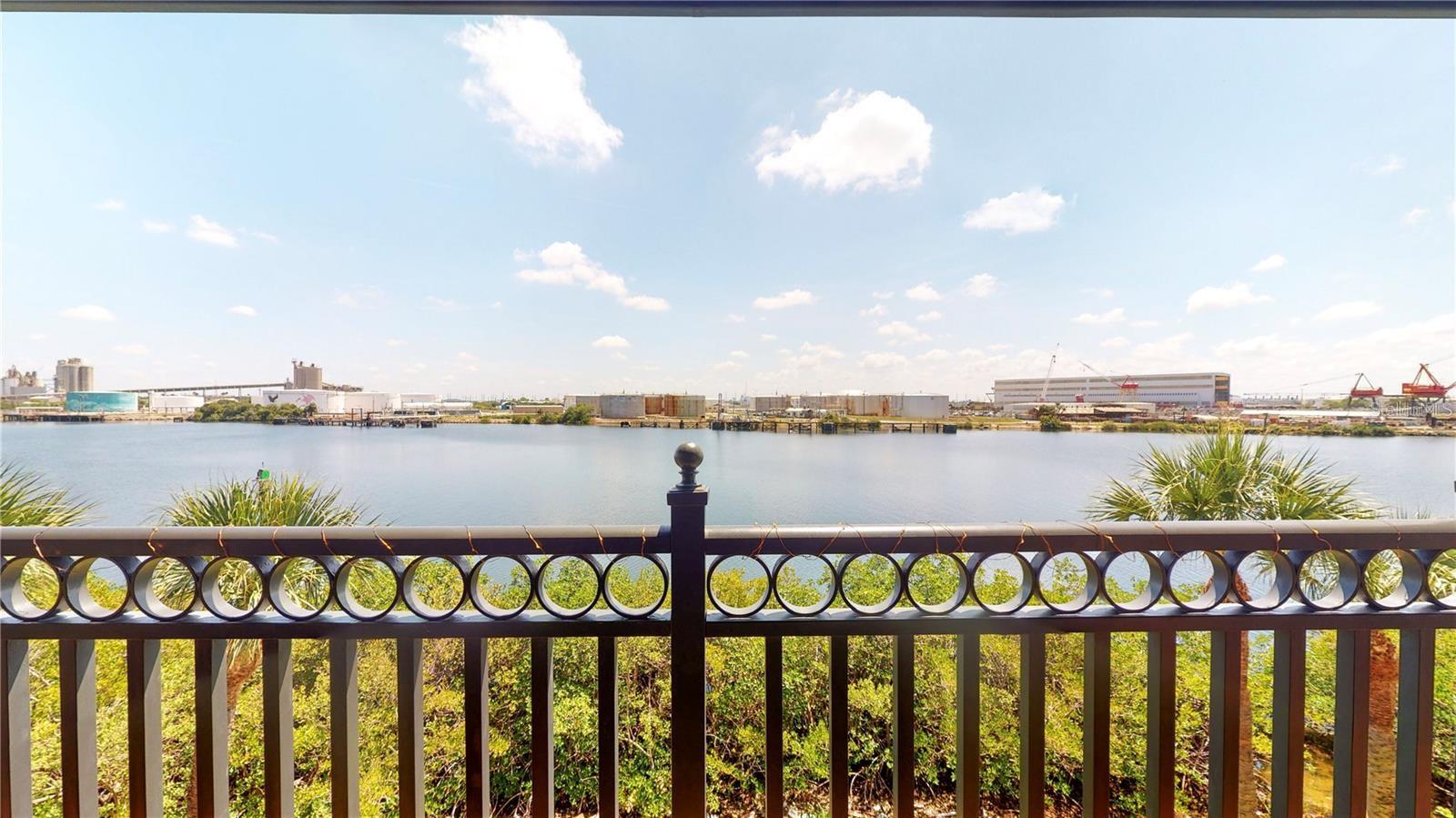 1450 HARBOUR WALK RD, TAMPA, FL, 33602