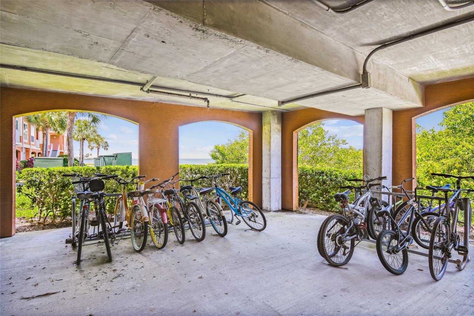 5000 CULBREATH KEY WAY #2-201, TAMPA, FL, 33611