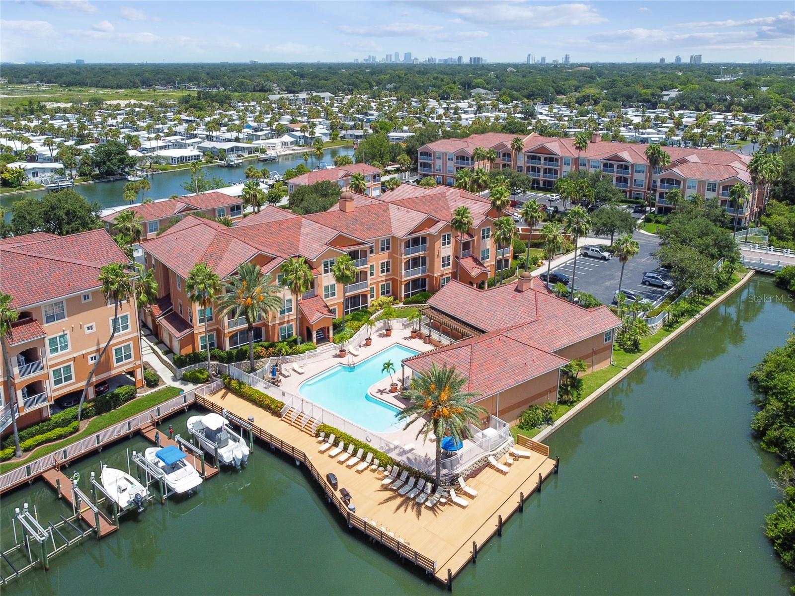 5000 CULBREATH KEY WAY #2-201, TAMPA, FL, 33611