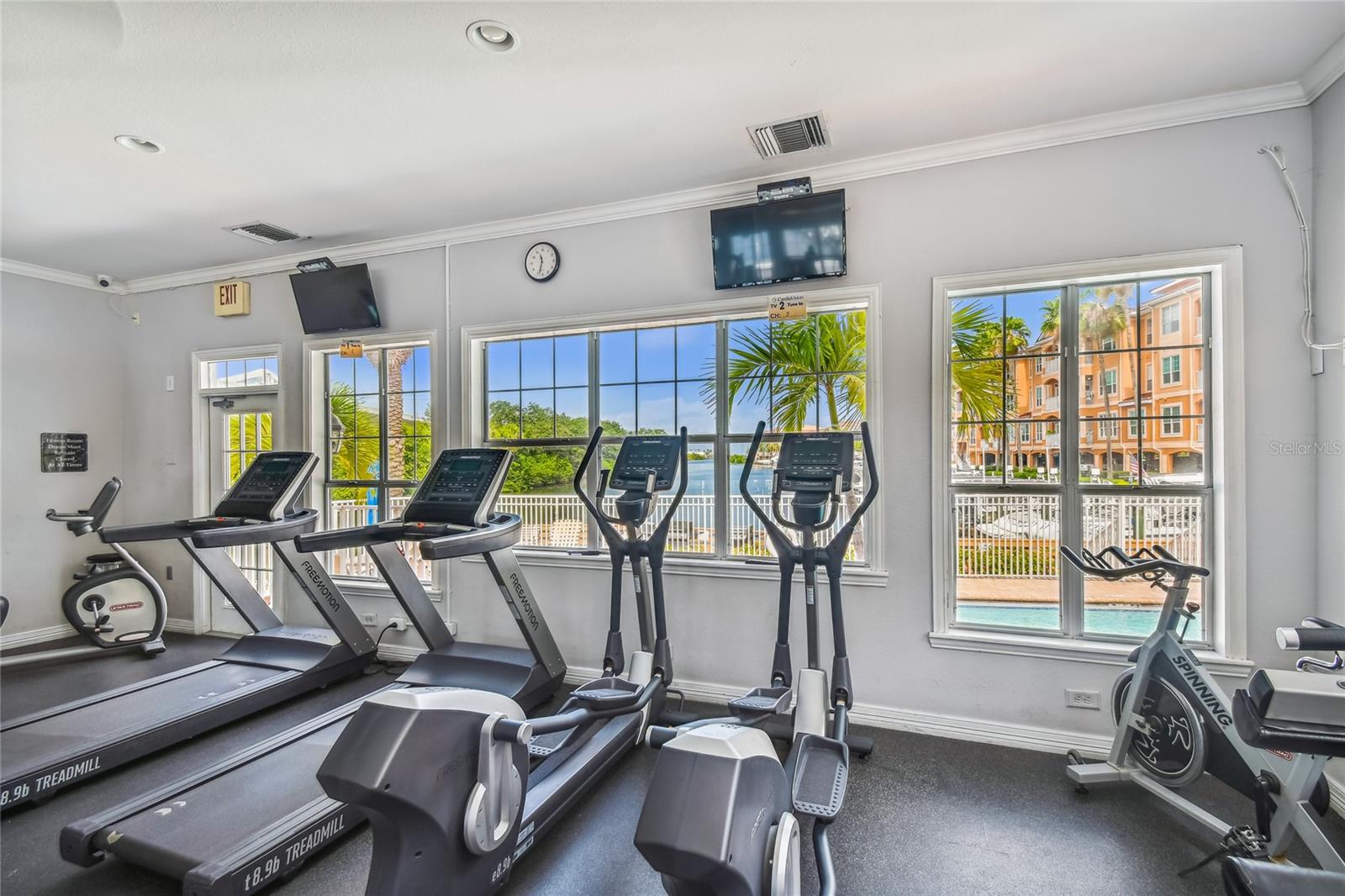 5000 CULBREATH KEY WAY #2-201, TAMPA, FL, 33611