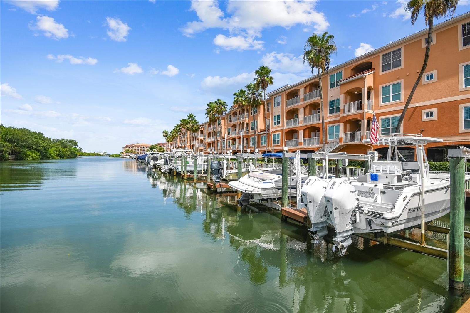 5000 CULBREATH KEY WAY #2-201, TAMPA, FL, 33611