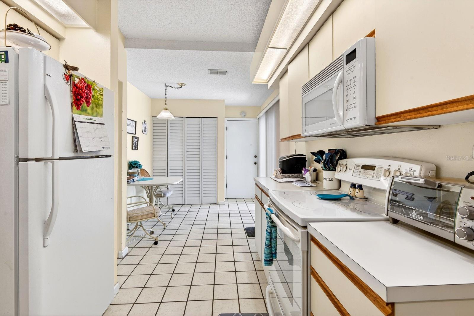 7126 28TH AVENUE DR W #2250, BRADENTON, FL, 34209