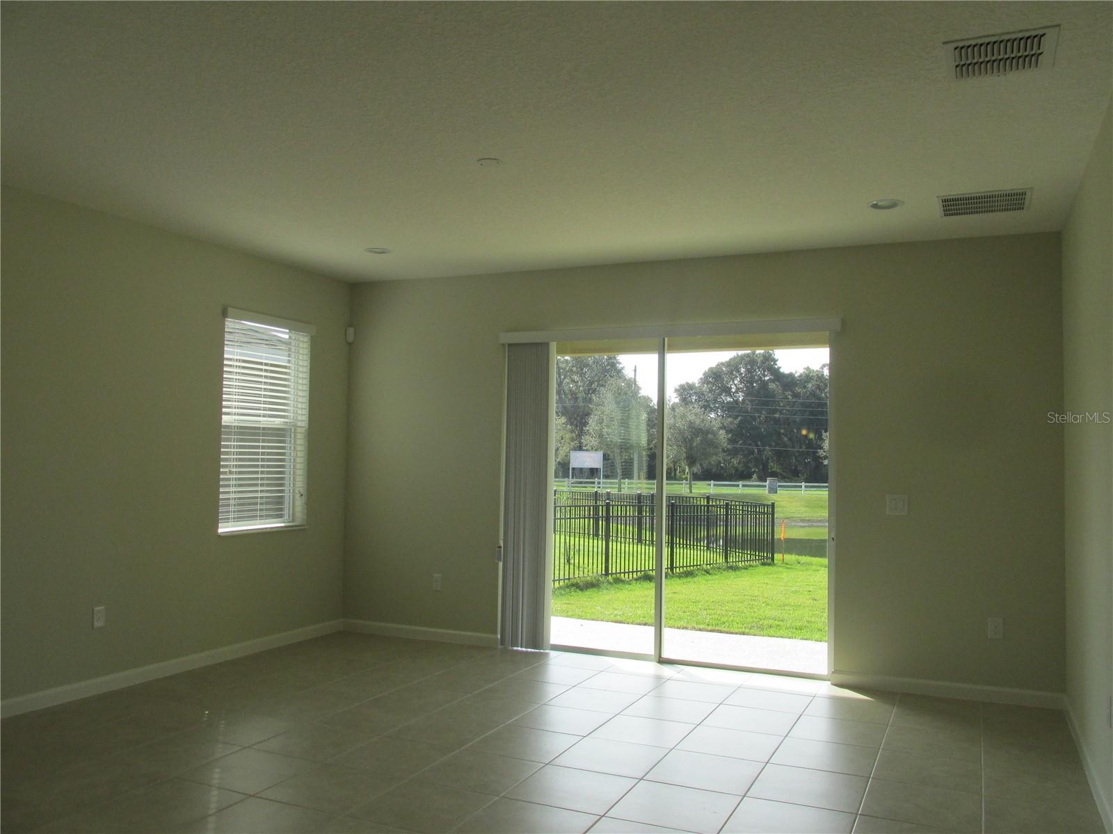 2404 SABASTIAN ST, MOUNT DORA, FL, 32757