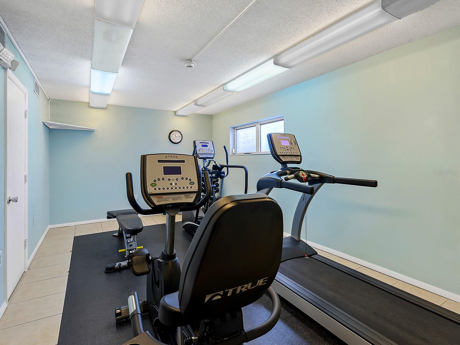 800 BENJAMIN FRANKLIN DR #304, SARASOTA, FL, 34236