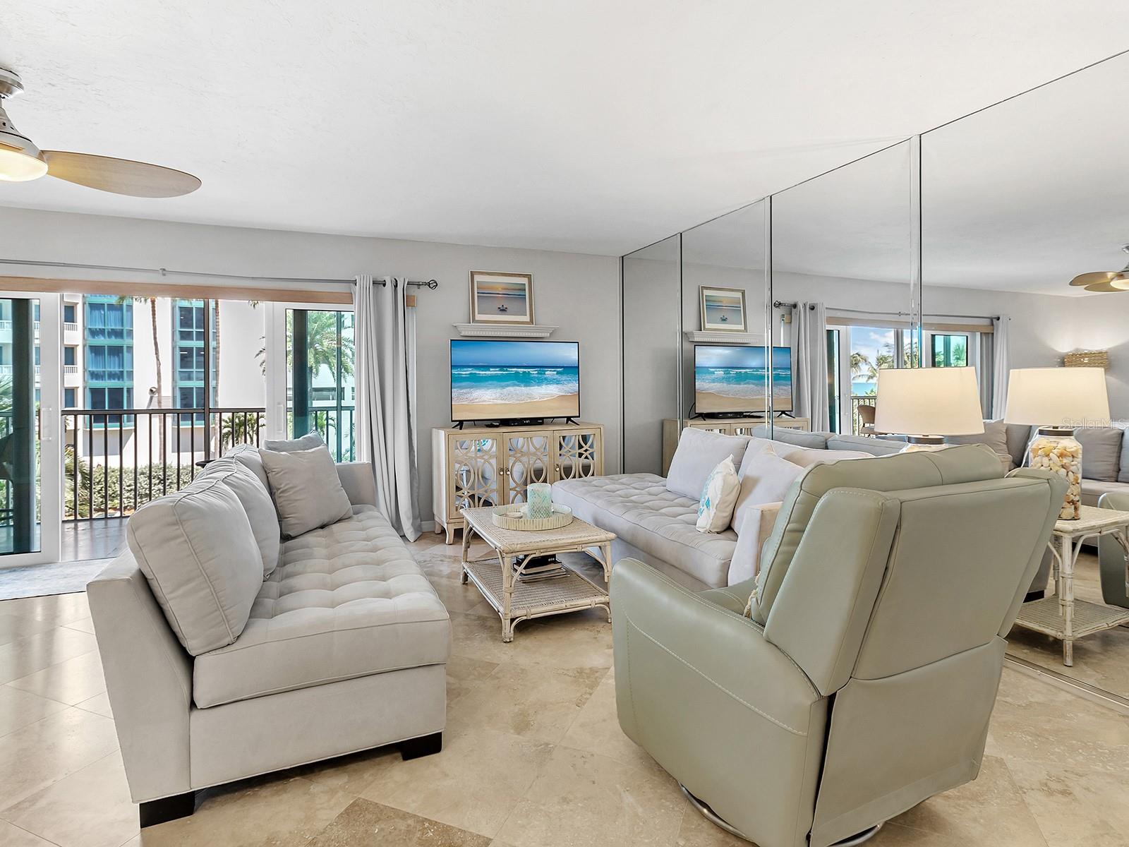 800 BENJAMIN FRANKLIN DR #304, SARASOTA, FL, 34236