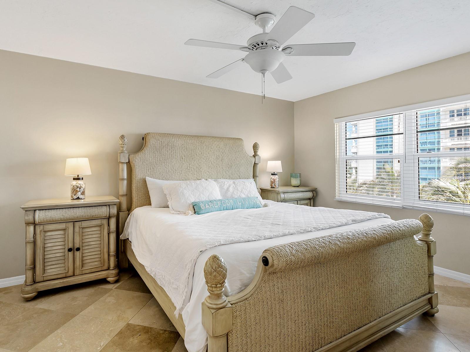 800 BENJAMIN FRANKLIN DR #304, SARASOTA, FL, 34236
