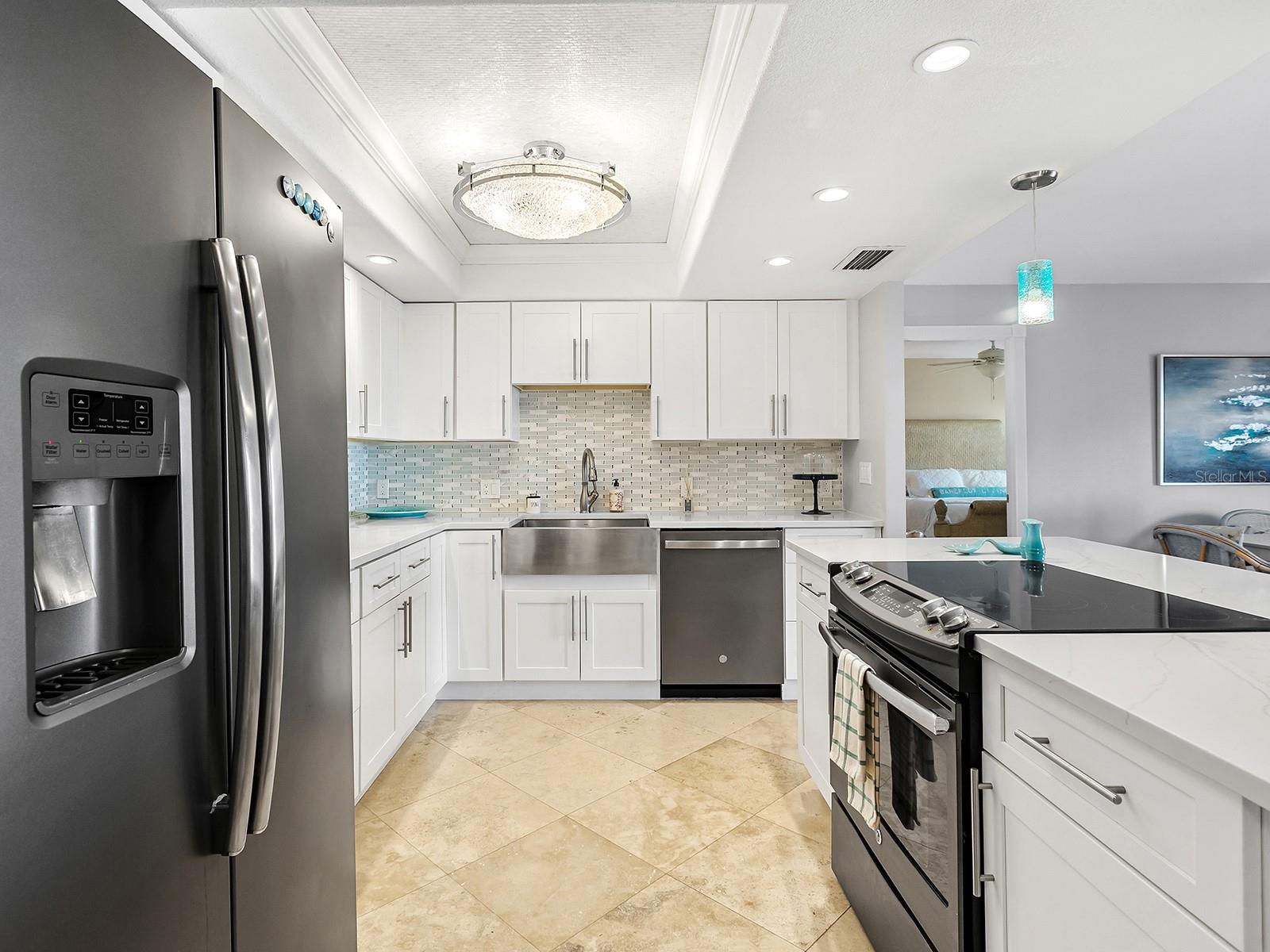 800 BENJAMIN FRANKLIN DR #304, SARASOTA, FL, 34236