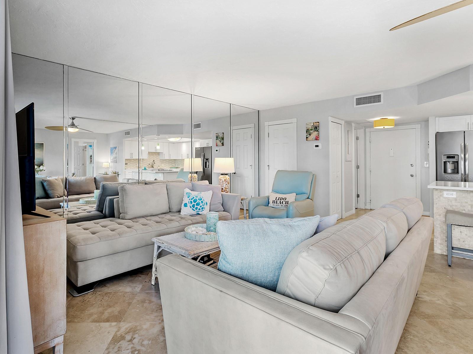 800 BENJAMIN FRANKLIN DR #304, SARASOTA, FL, 34236