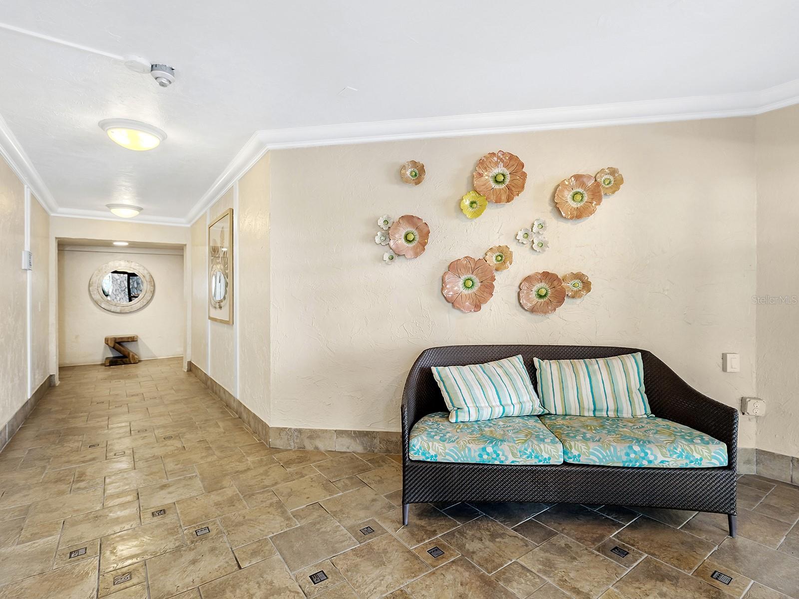 800 BENJAMIN FRANKLIN DR #304, SARASOTA, FL, 34236