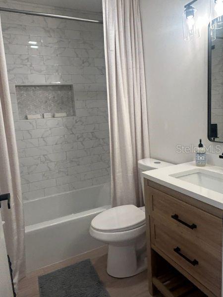 1624 STICKNEY POINT RD #101, SARASOTA, FL, 34231