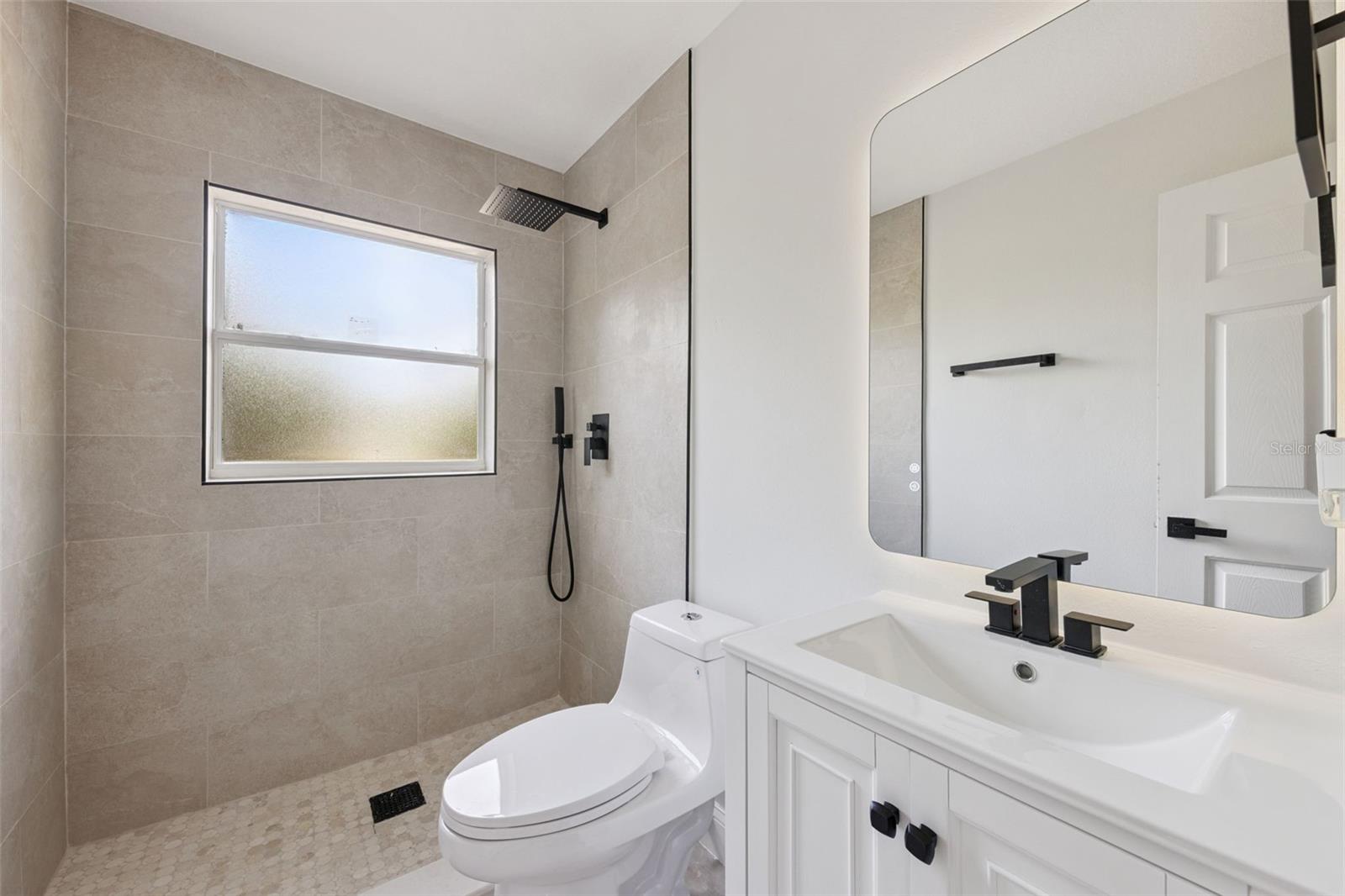 2401 DAFFADIL TER, SANFORD, FL, 32771