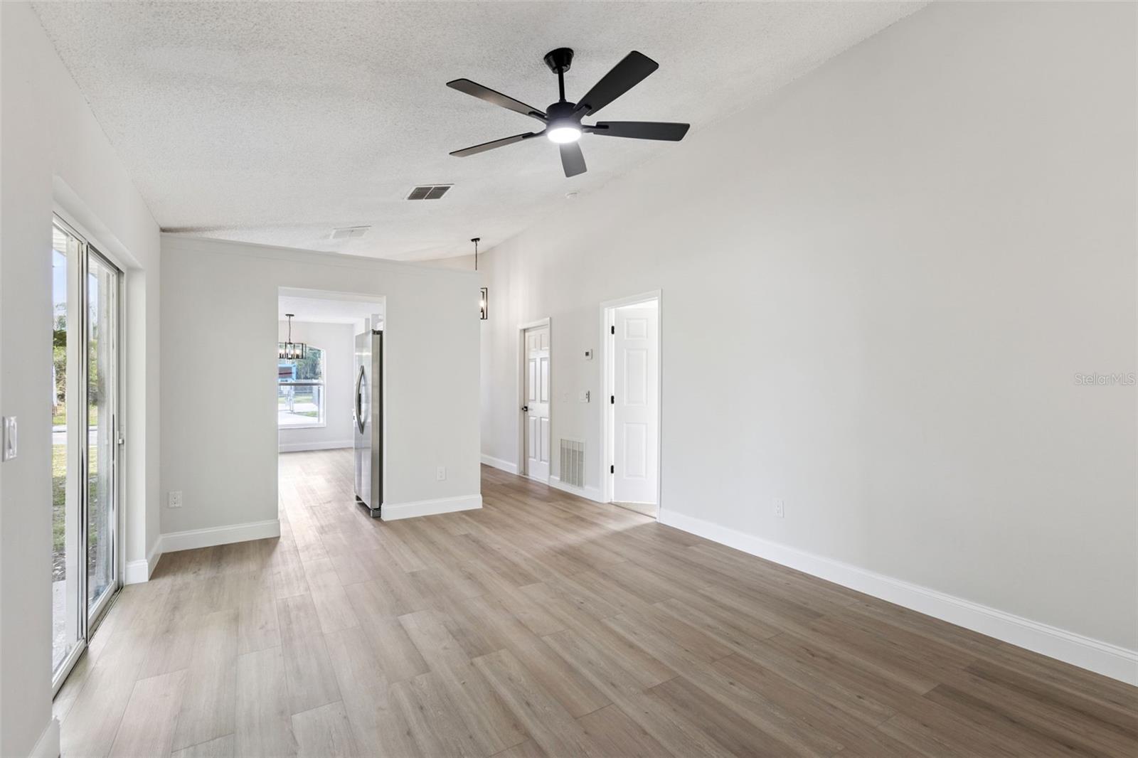 2401 DAFFADIL TER, SANFORD, FL, 32771