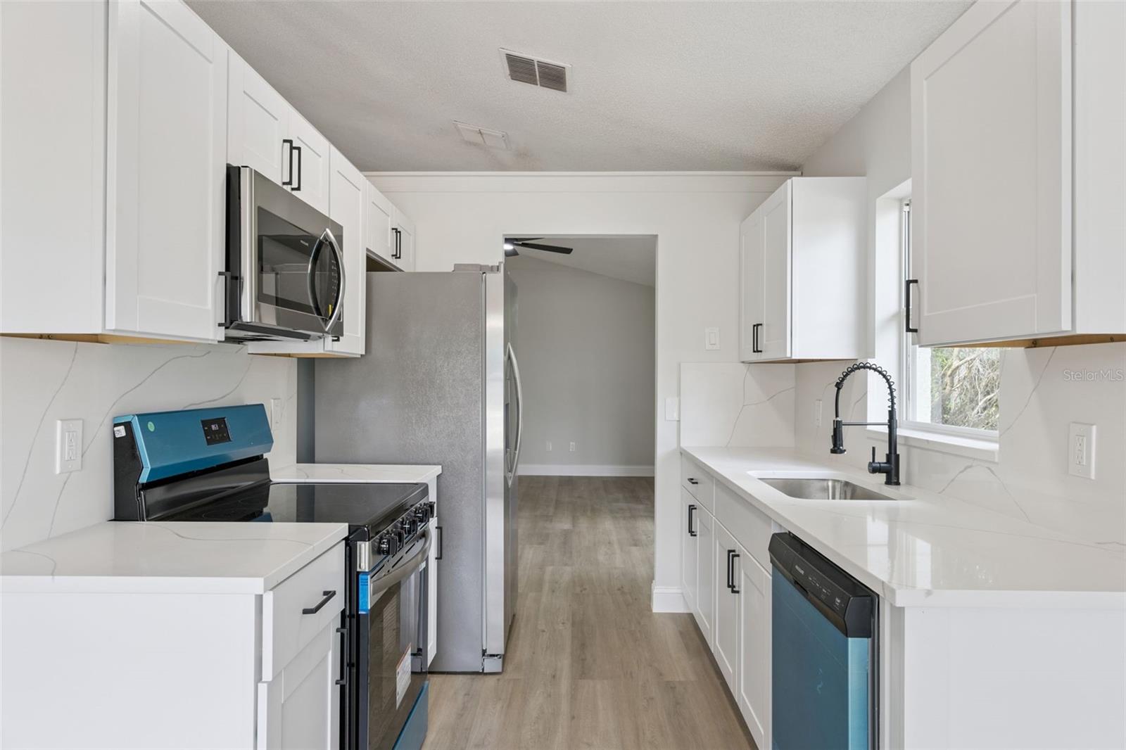 2401 DAFFADIL TER, SANFORD, FL, 32771