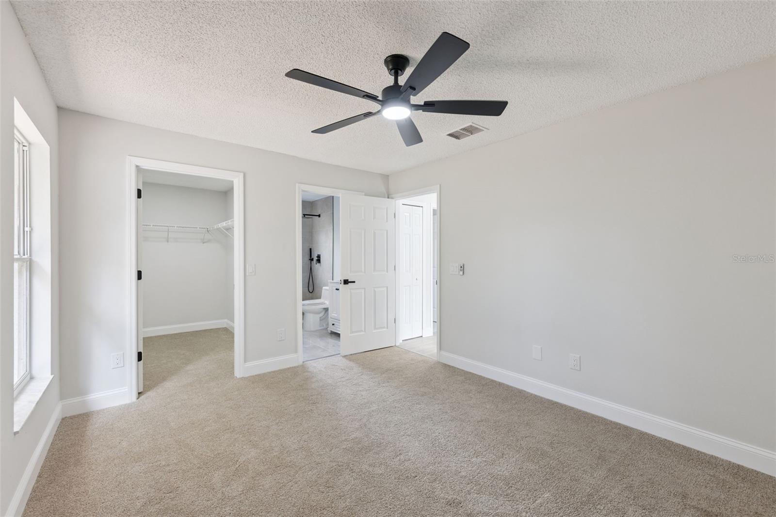 2401 DAFFADIL TER, SANFORD, FL, 32771