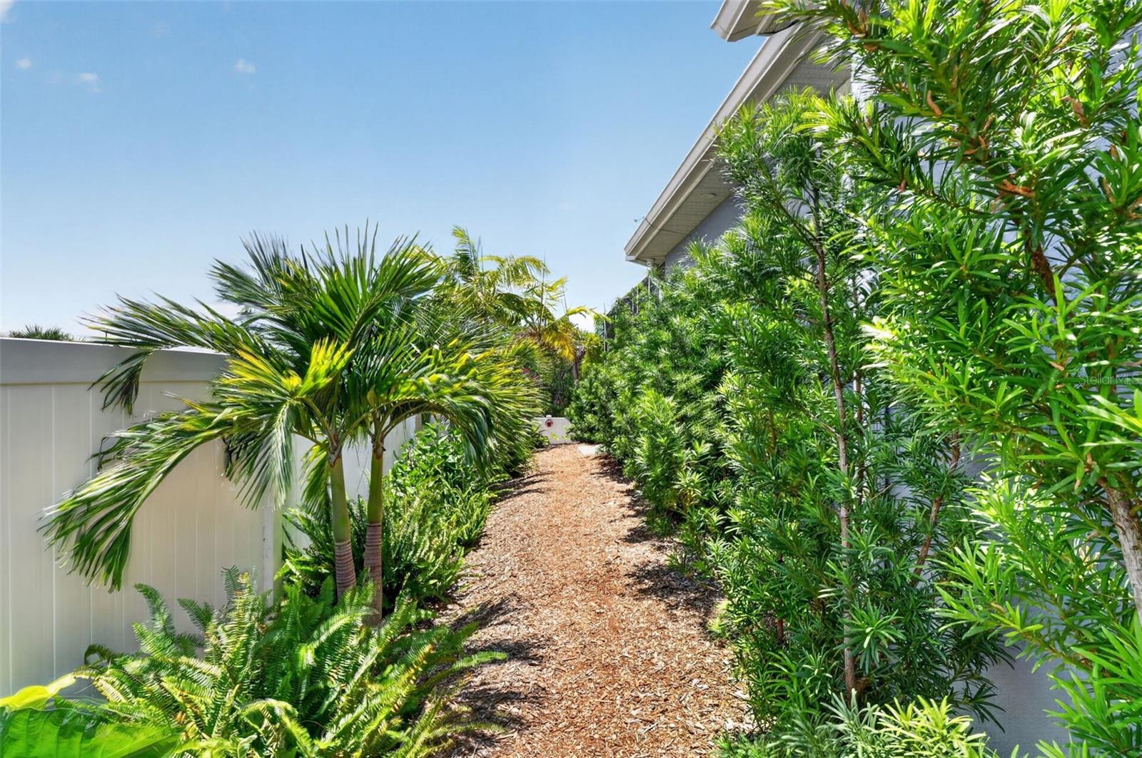 1714 NW 17TH TER, CAPE CORAL, FL, 33993