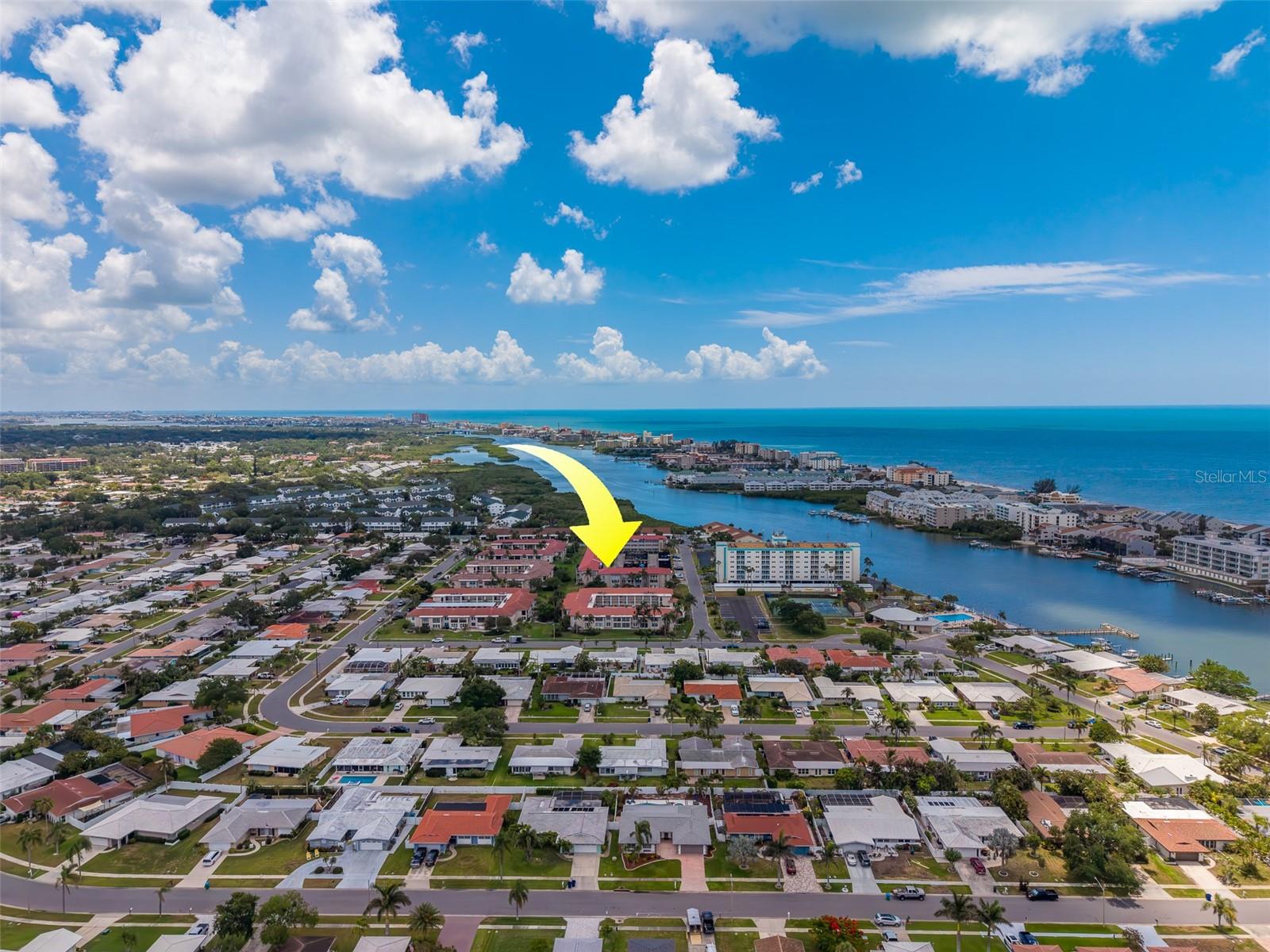 10215 REGAL DR #4, LARGO, FL, 33774