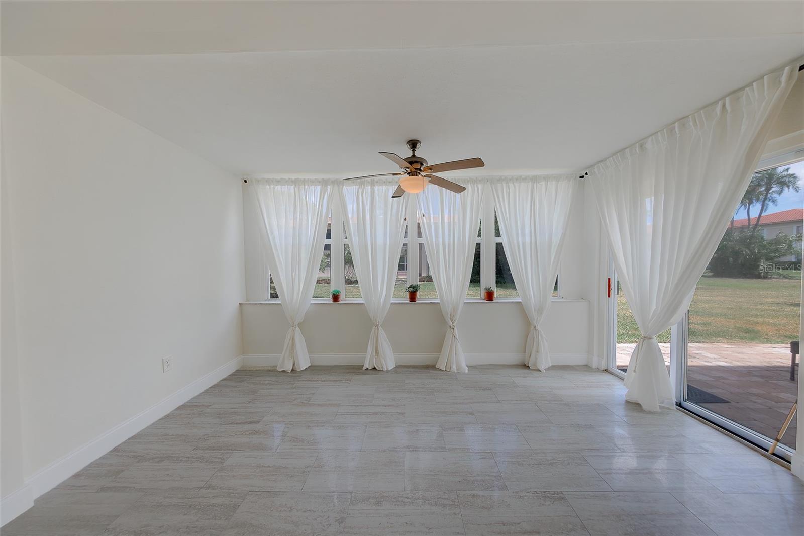 10215 REGAL DR #4, LARGO, FL, 33774