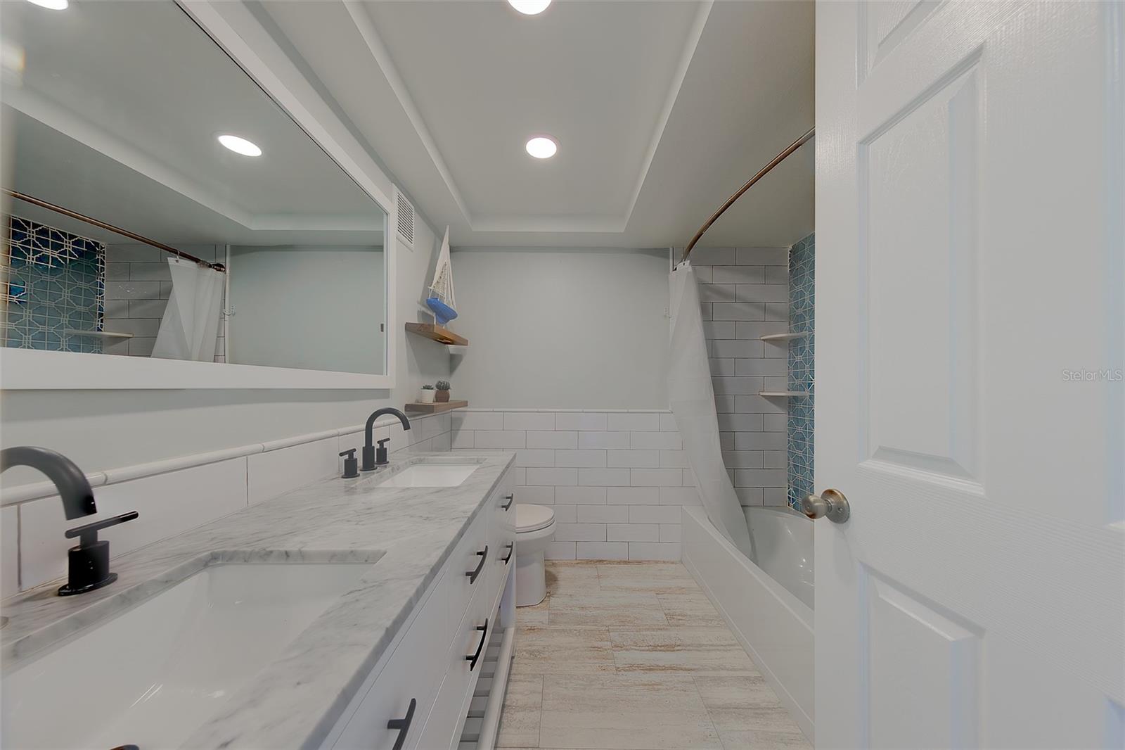 10215 REGAL DR #4, LARGO, FL, 33774