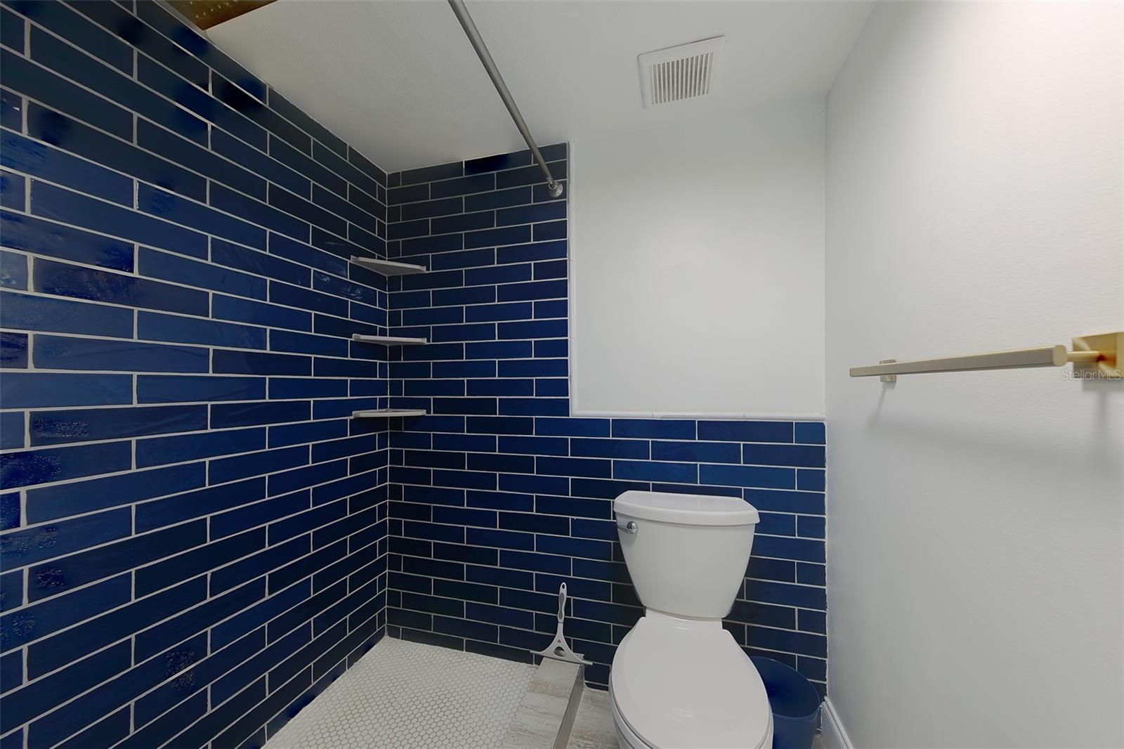 10215 REGAL DR #4, LARGO, FL, 33774
