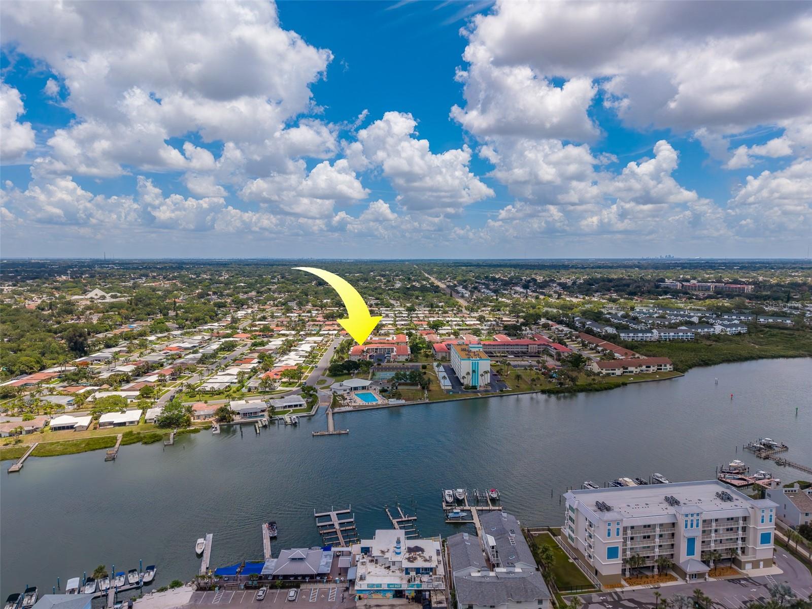 10215 REGAL DR #4, LARGO, FL, 33774