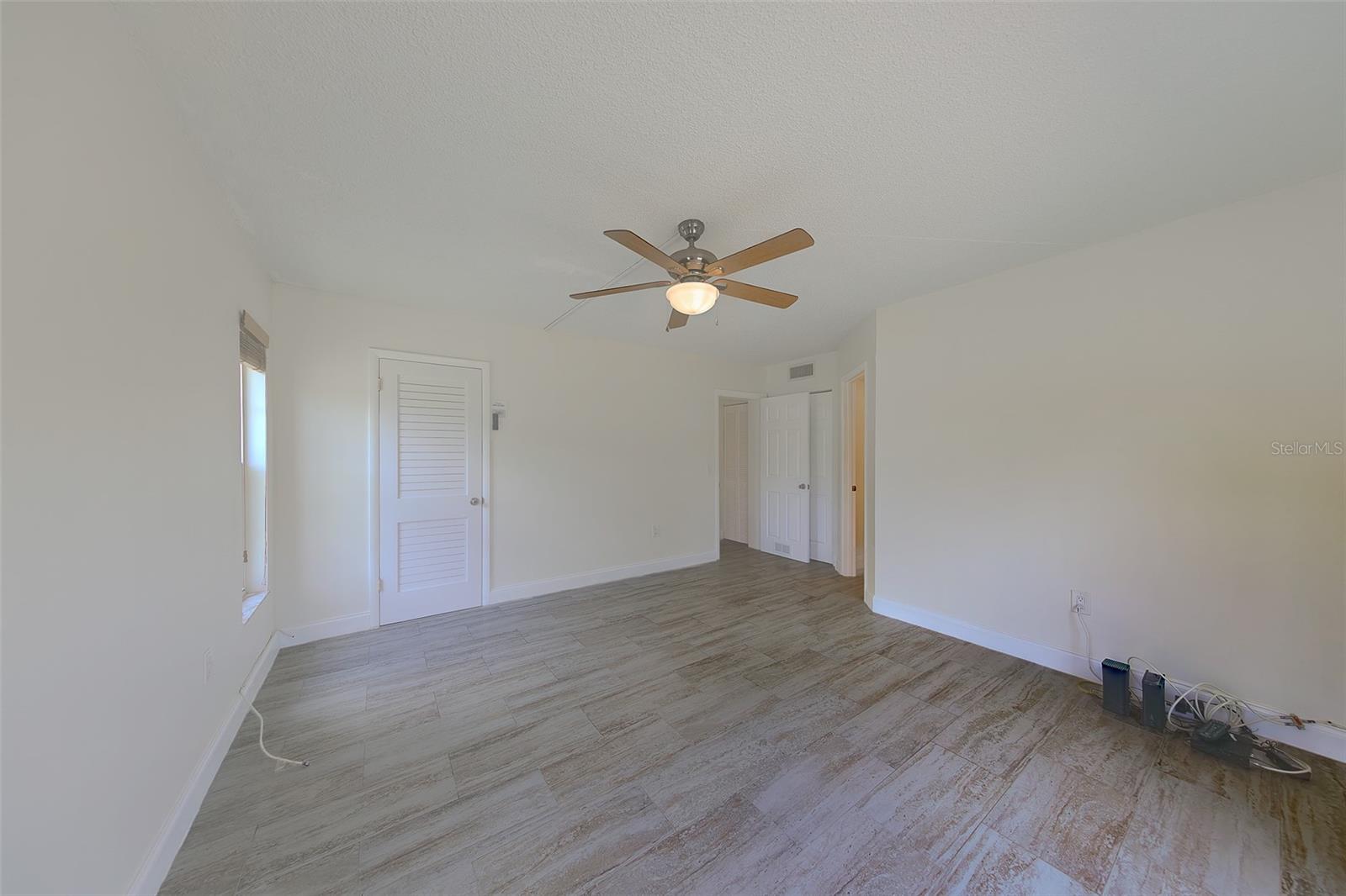 10215 REGAL DR #4, LARGO, FL, 33774