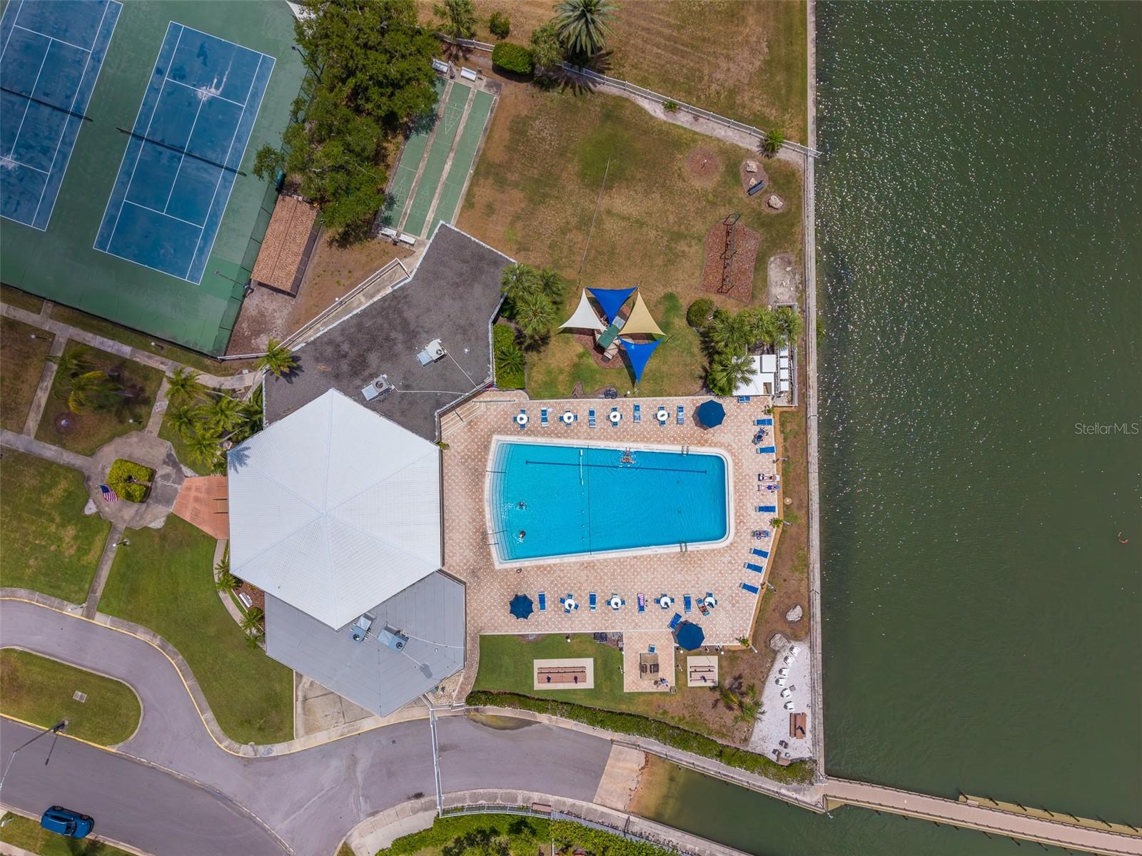 10215 REGAL DR #4, LARGO, FL, 33774