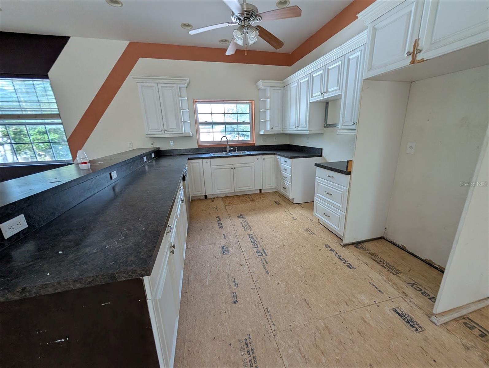 3006 HAWTHORNE ST, SARASOTA, FL, 34239