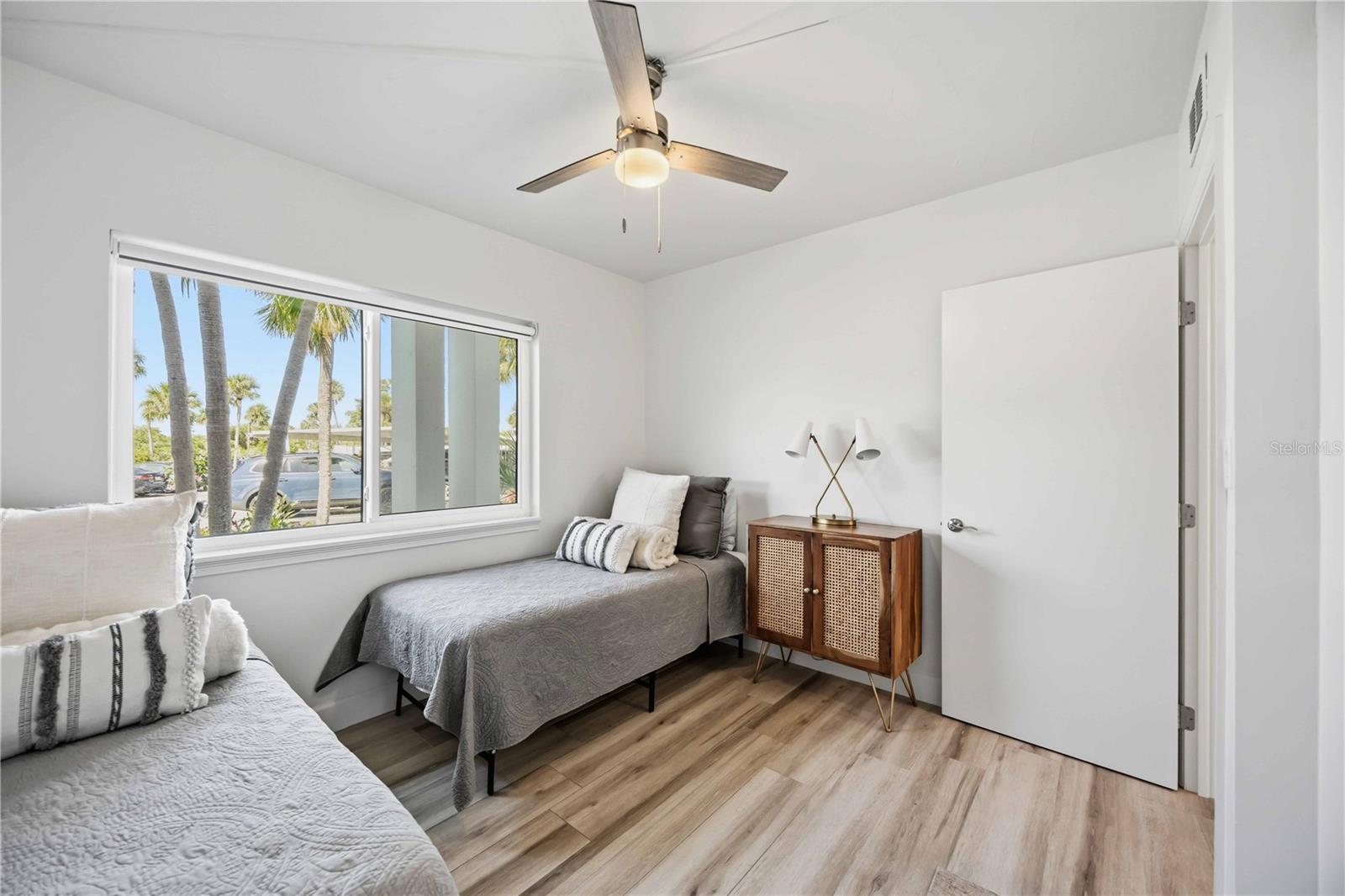 765 JOHN RINGLING BLVD #5, SARASOTA, FL, 34236