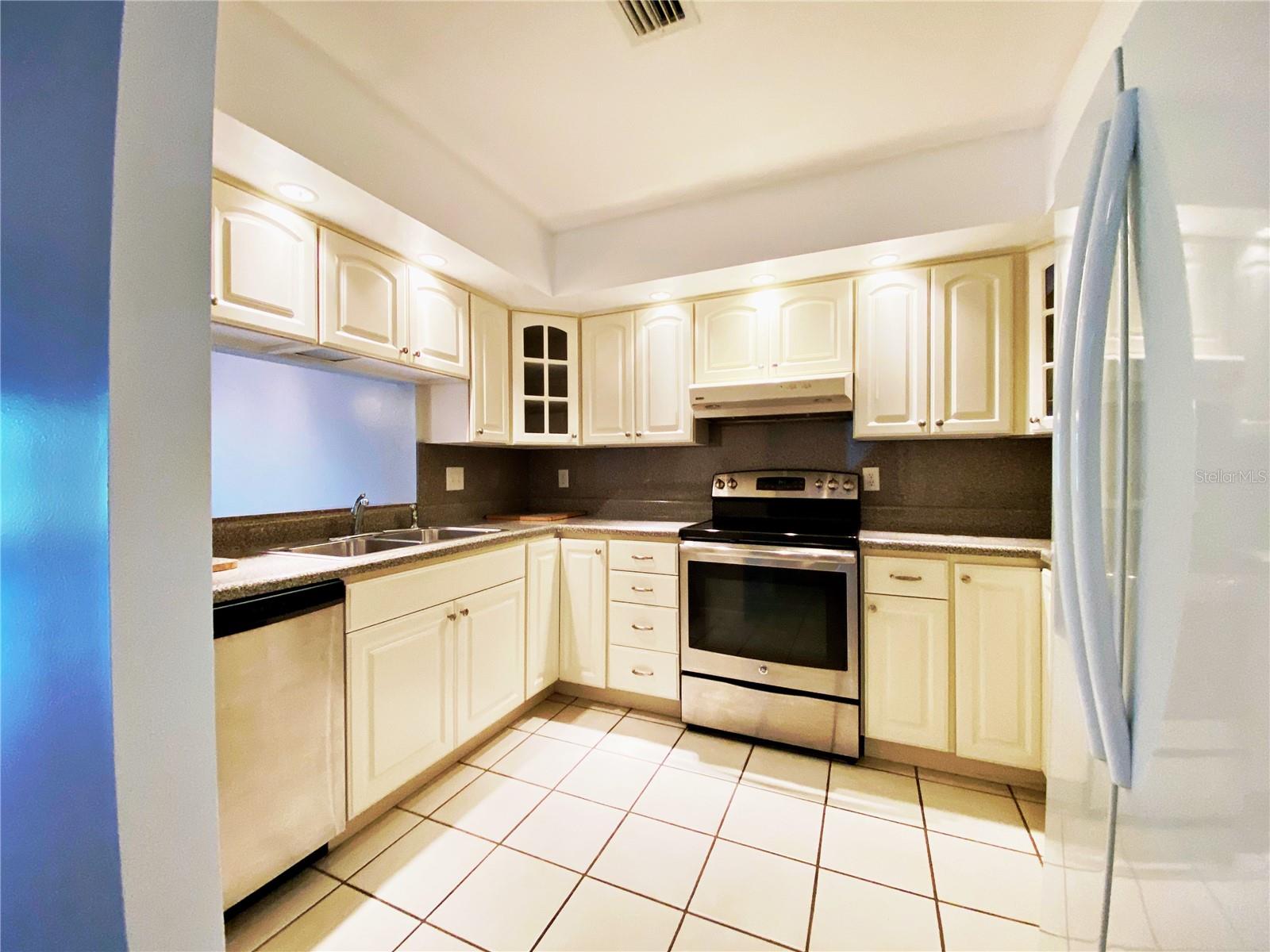 2700 NEBRASKA AVE #5-105, PALM HARBOR, FL, 34684