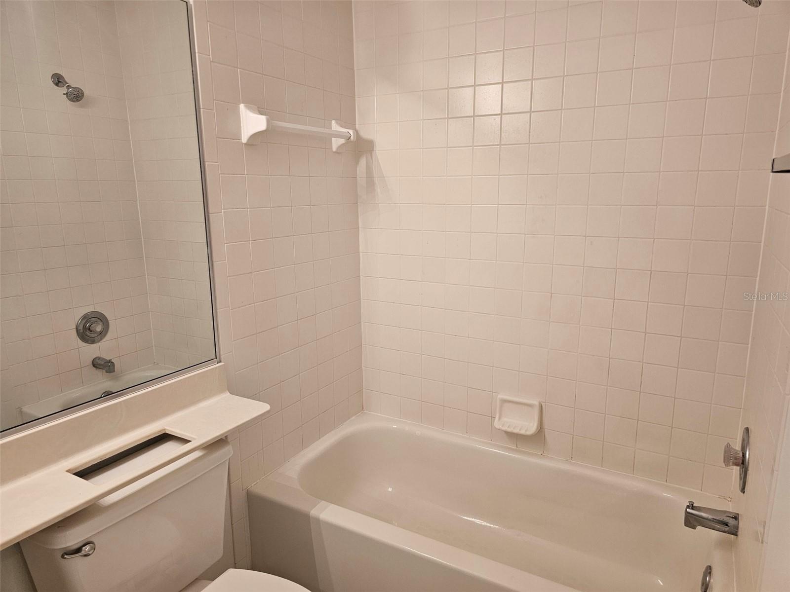 4202 CADDIE DR E #201, BRADENTON, FL, 34203