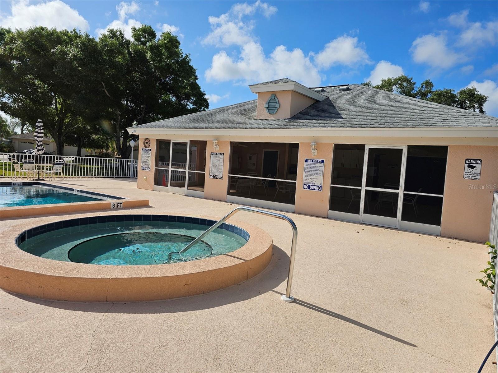 4202 CADDIE DR E #201, BRADENTON, FL, 34203