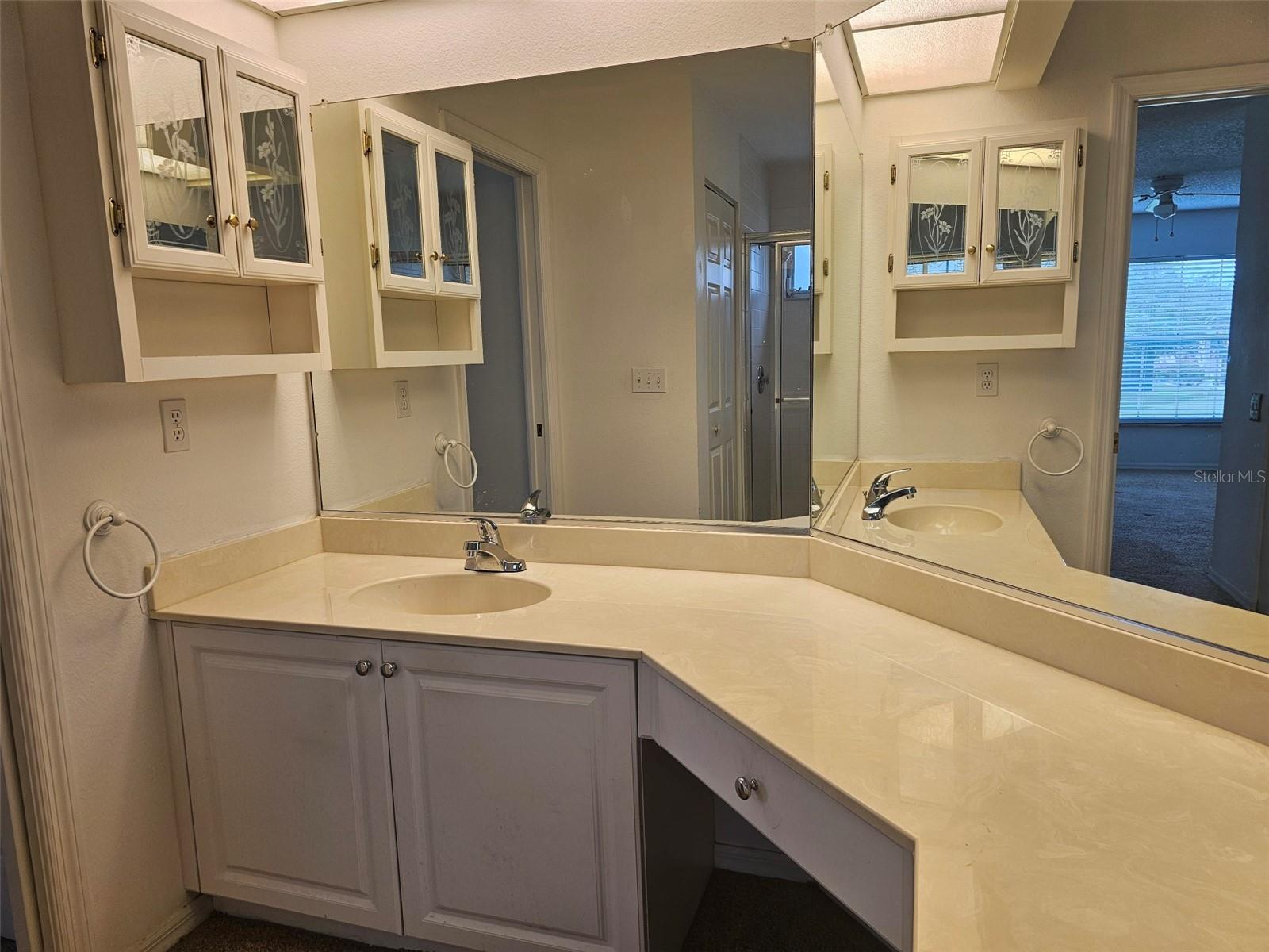 4202 CADDIE DR E #201, BRADENTON, FL, 34203