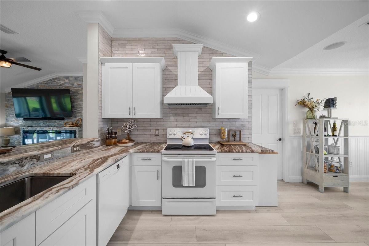 3189 DARIEN WAY, THE VILLAGES, FL, 32162