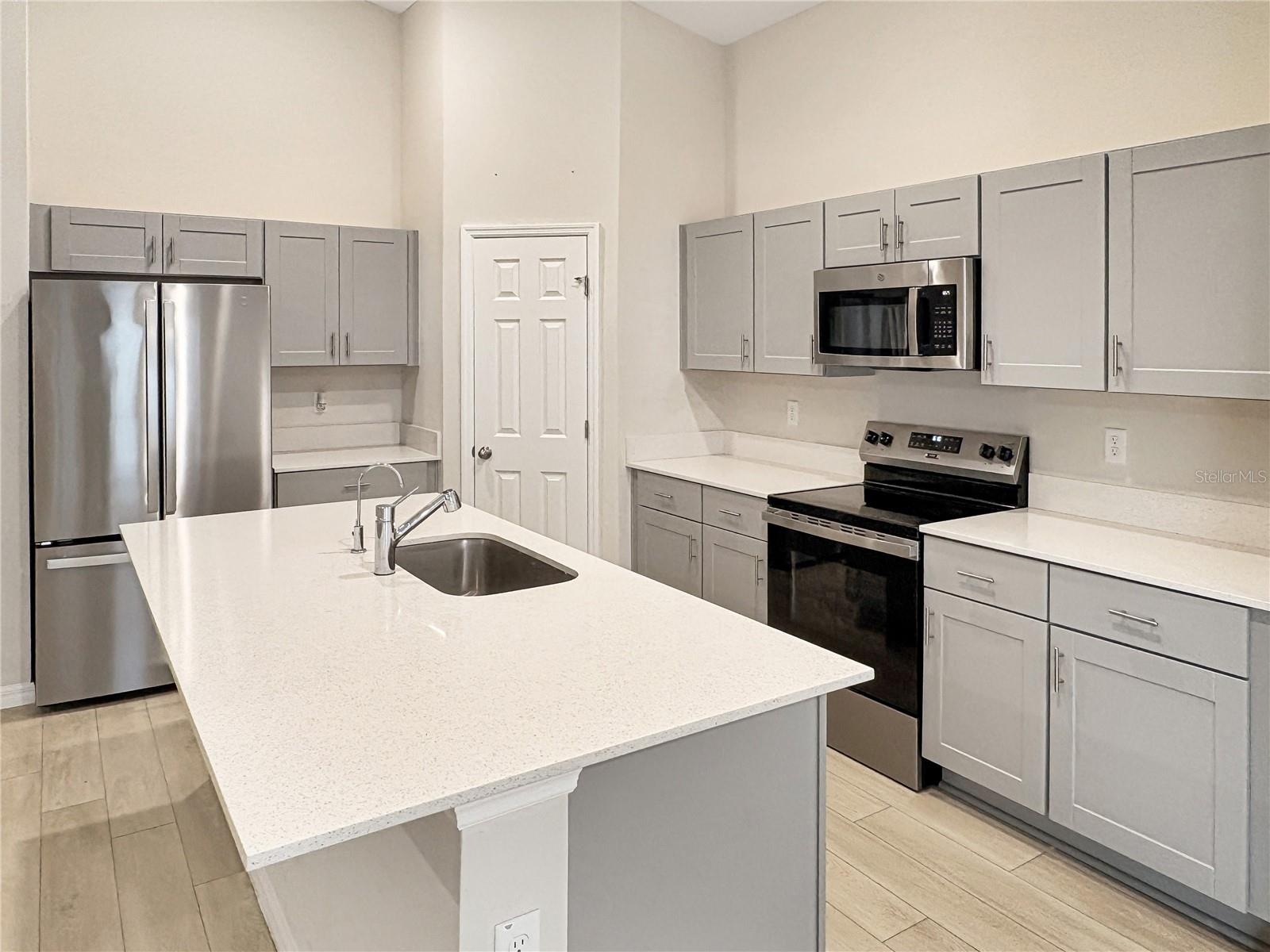 2279 CANYON OAK DR, DAVENPORT, FL, 33837