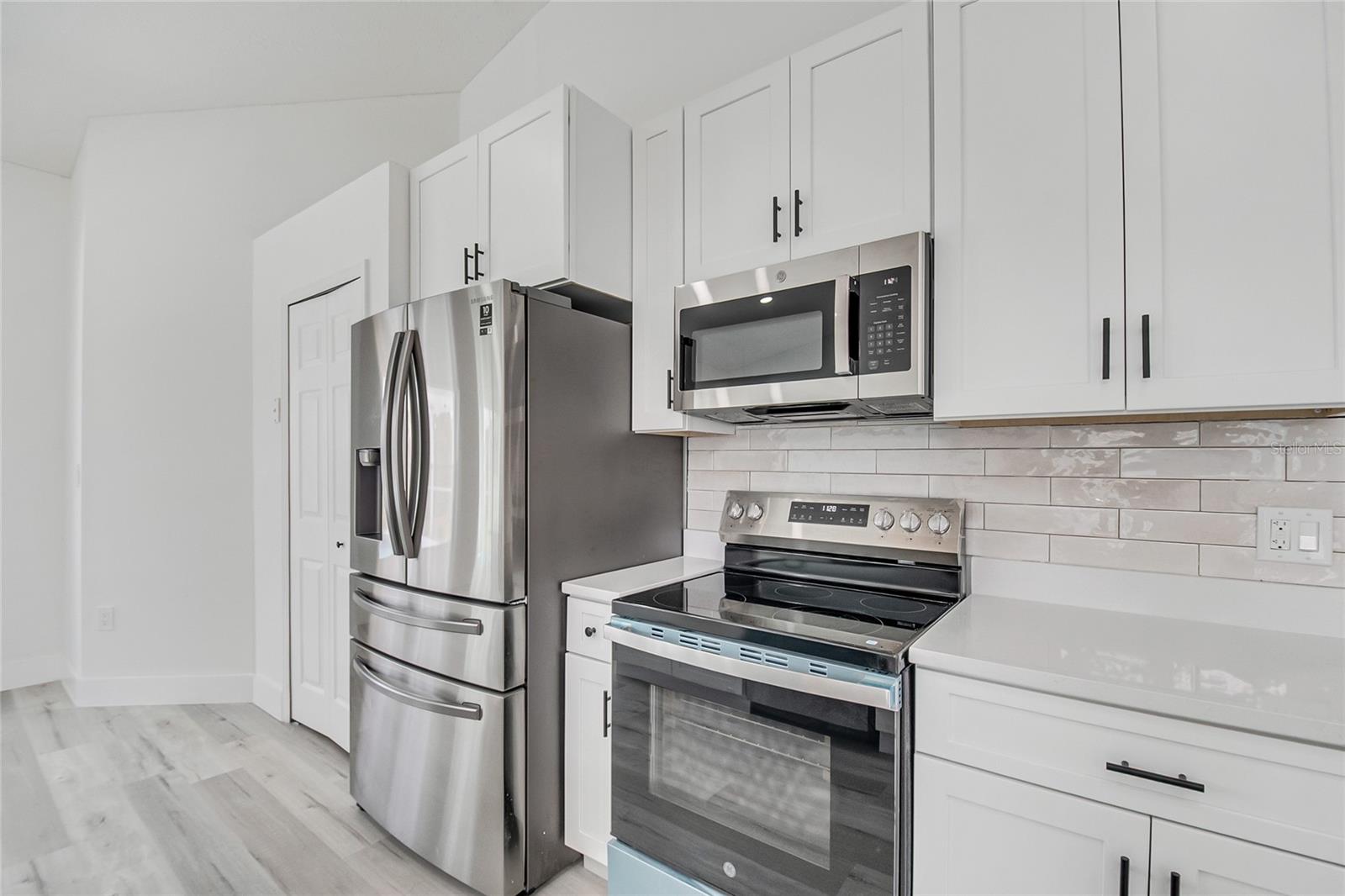 2437 HYBRID DR, KISSIMMEE, FL, 34758