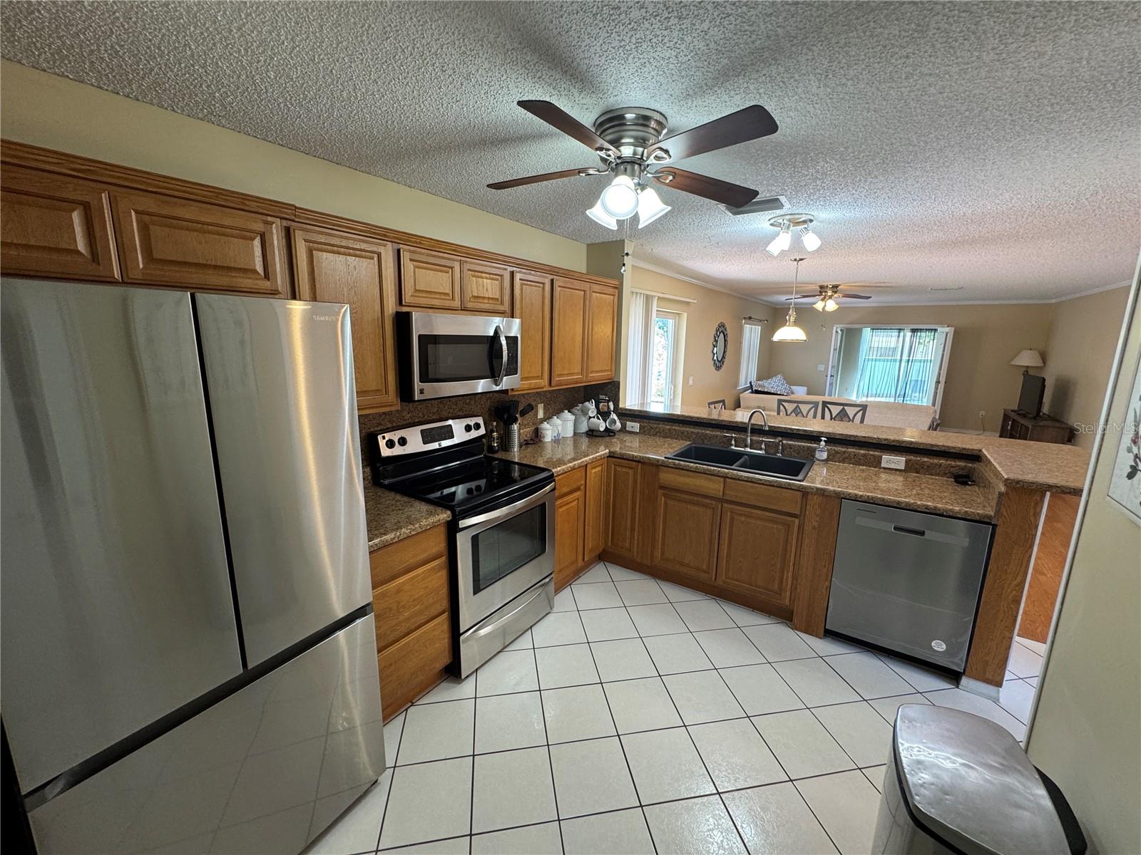 1688 GARCIA CT, LADY LAKE, FL, 32159