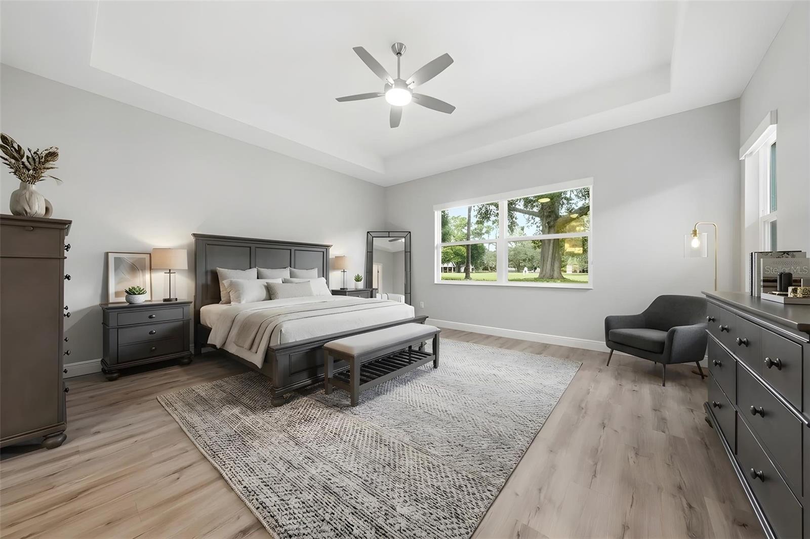5066 GREENS DR, LADY LAKE, FL, 32159