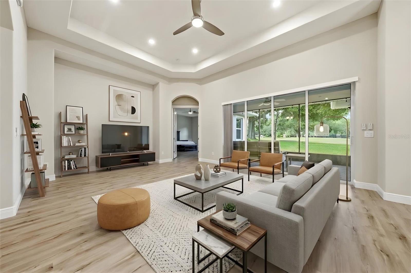5066 GREENS DR, LADY LAKE, FL, 32159