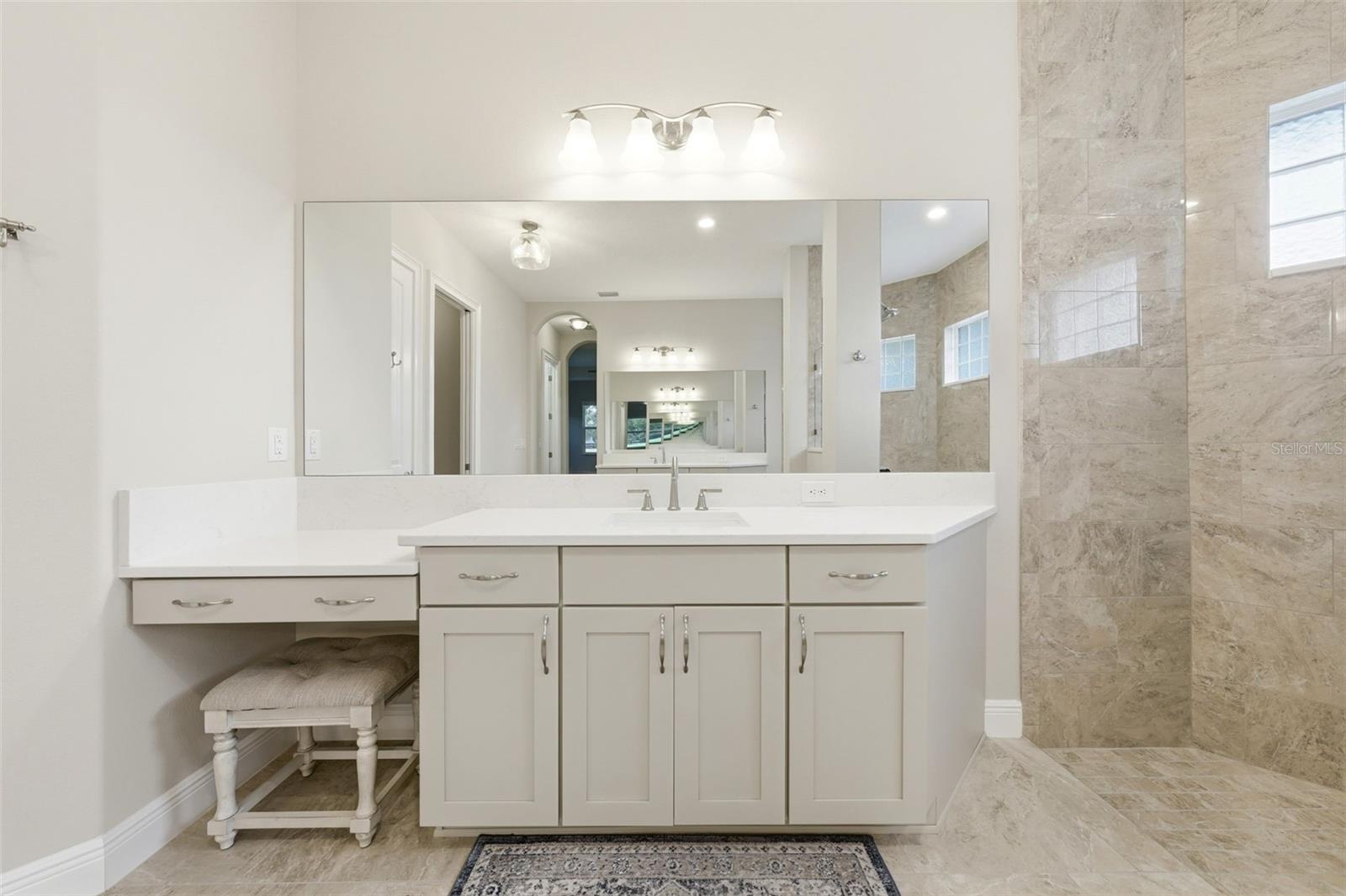 5066 GREENS DR, LADY LAKE, FL, 32159