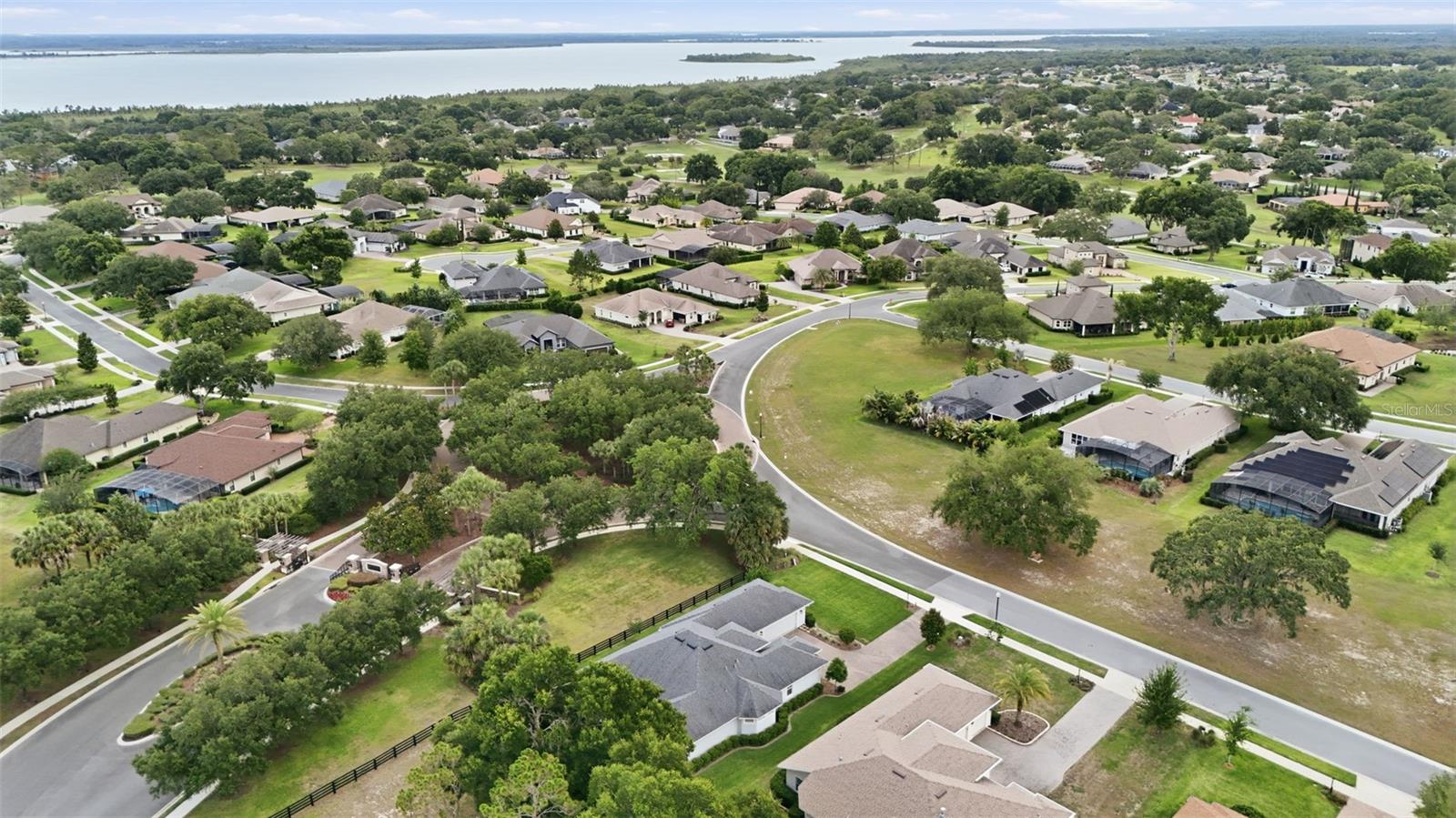 5066 GREENS DR, LADY LAKE, FL, 32159