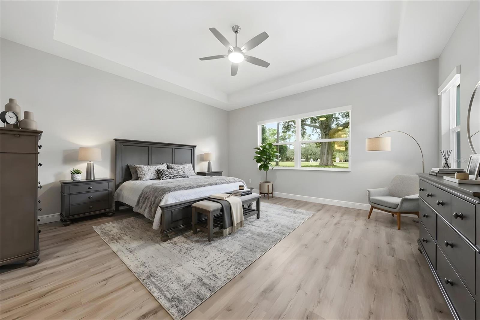 5066 GREENS DR, LADY LAKE, FL, 32159