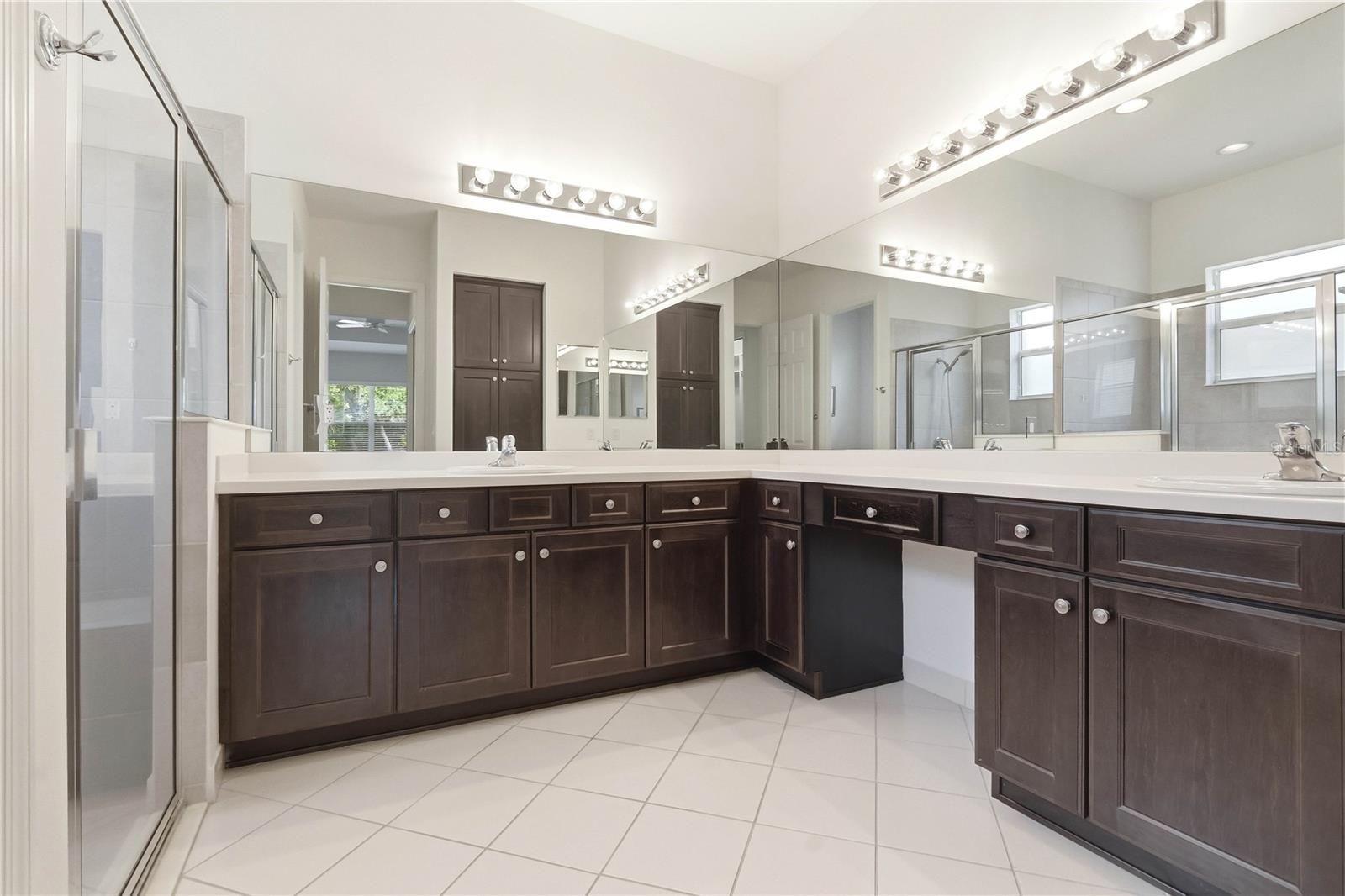 16120 CEDAR KEY DR, WIMAUMA, FL, 33598